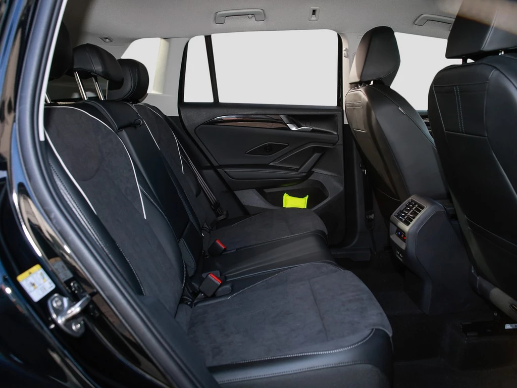 Volkswagen Tiguan Elegance 2.0 TDI DSG Navi, Technikpaket, ASG VSA