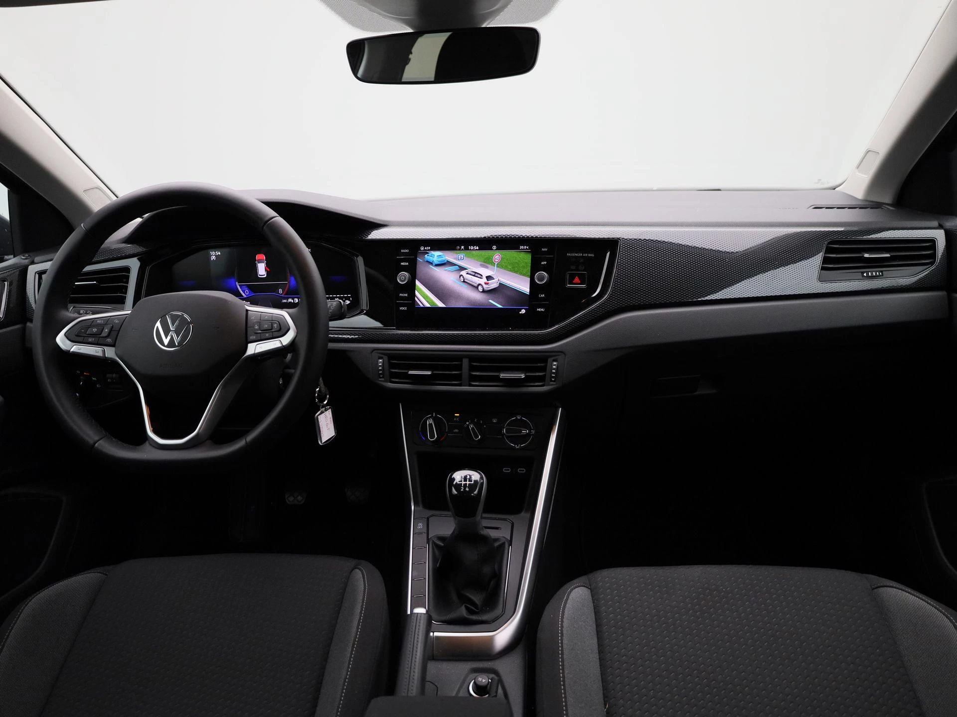 Volkswagen-Polo-image-34
