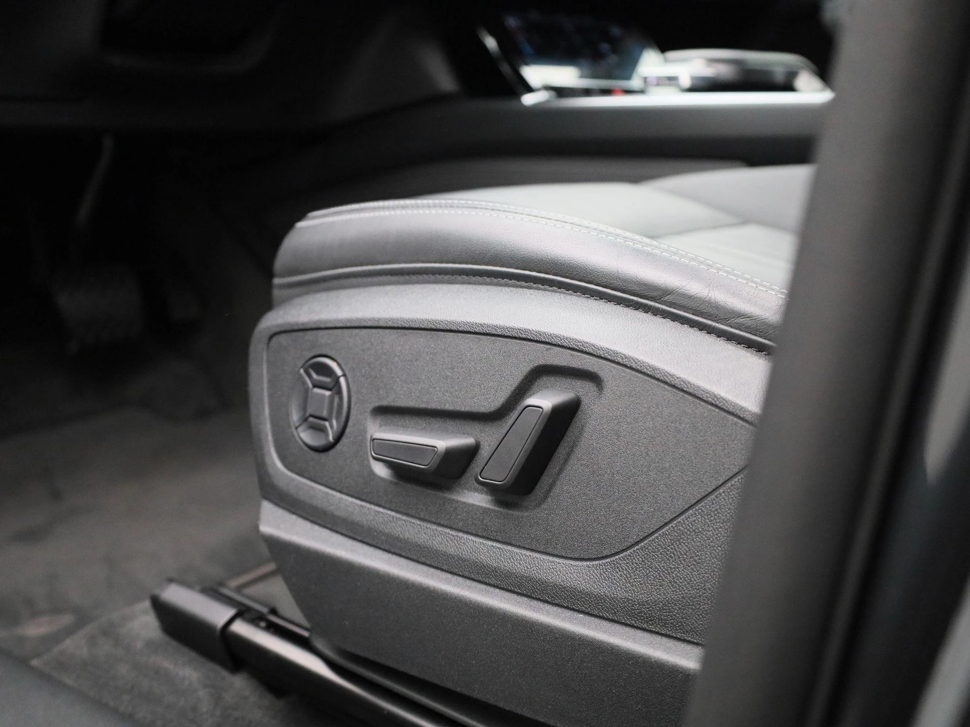 Audi-e-tron-image-33