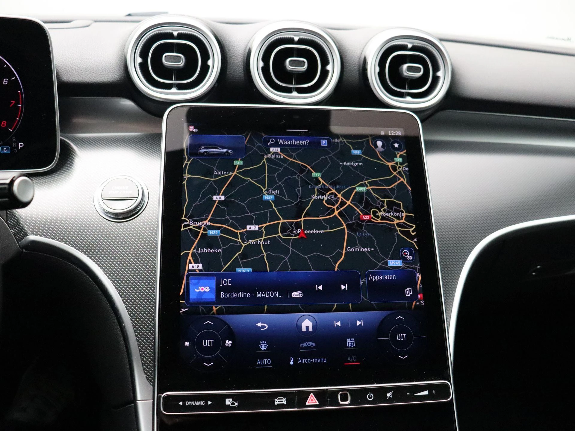 Mercedes-Benz-C-Klasse-image-15