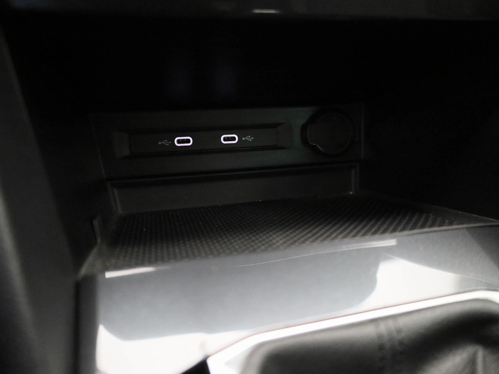 Volkswagen-Tiguan-image-22