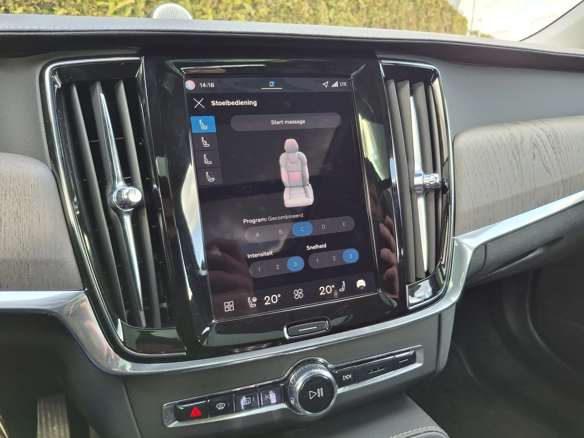 Volvo-V90-image-22