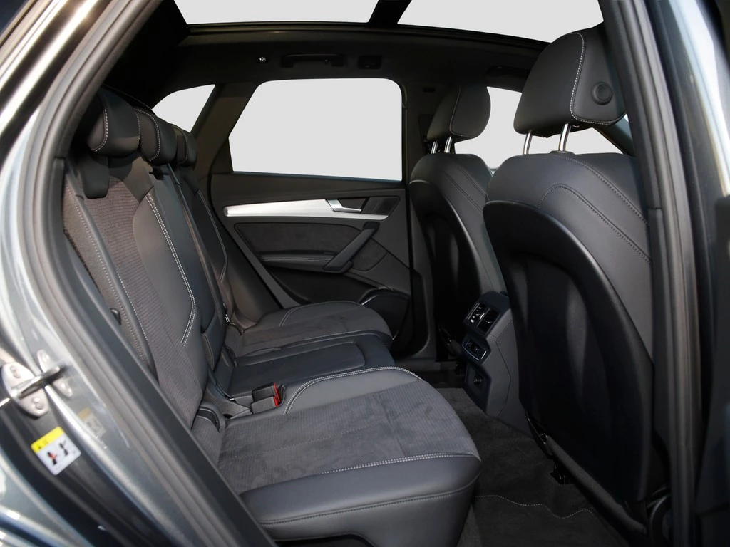 Audi Q5 40 TDI S line Panorama Matrix AHK Kamera ACC