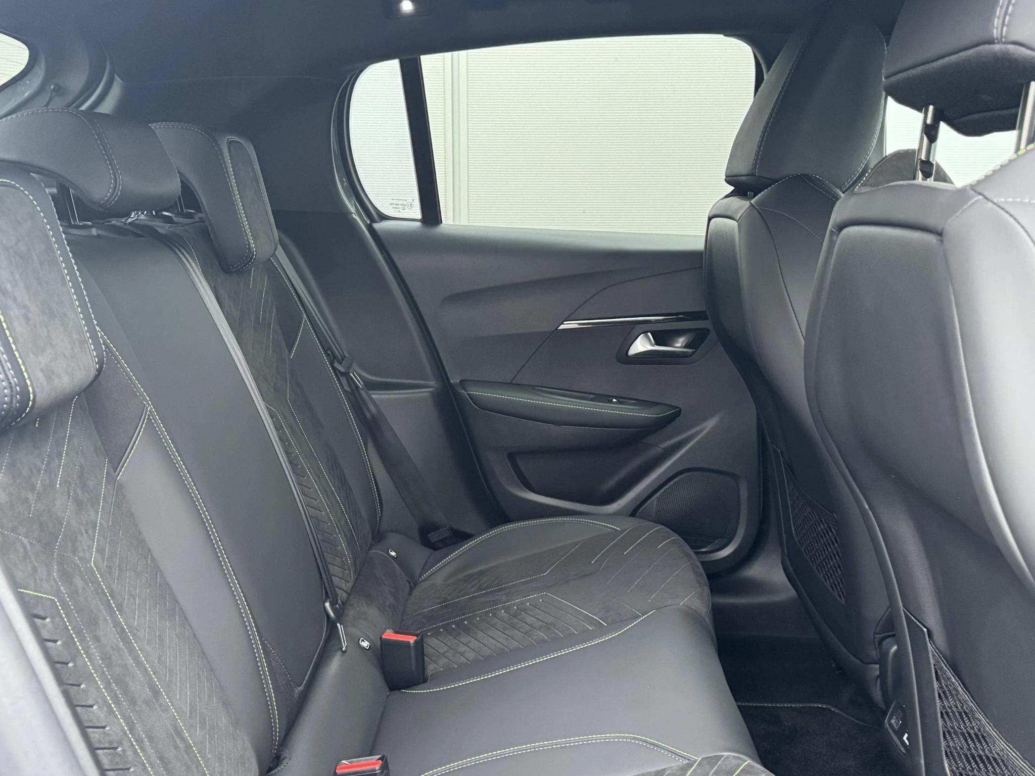 Peugeot-208-image-15