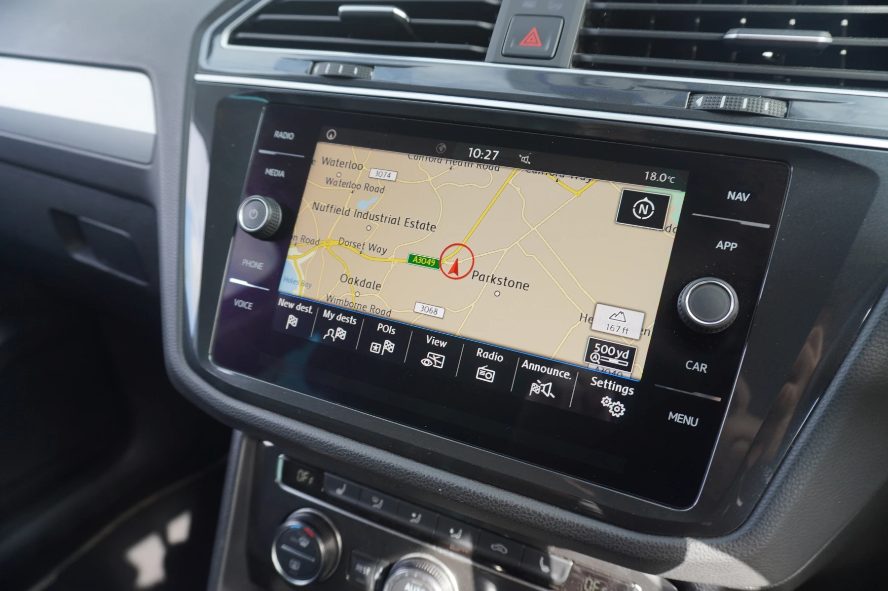 Volkswagen-Tiguan-image-23