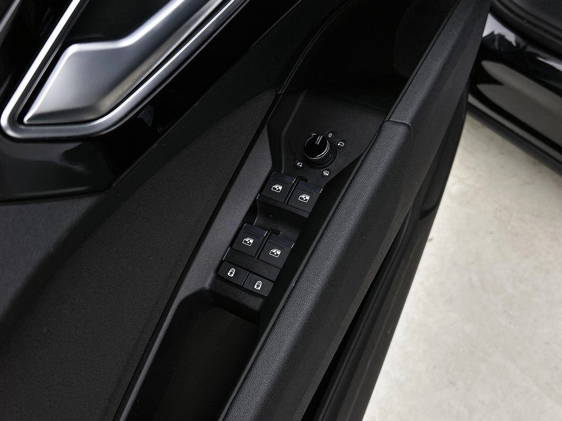 Audi-Q4 e-tron-image-29