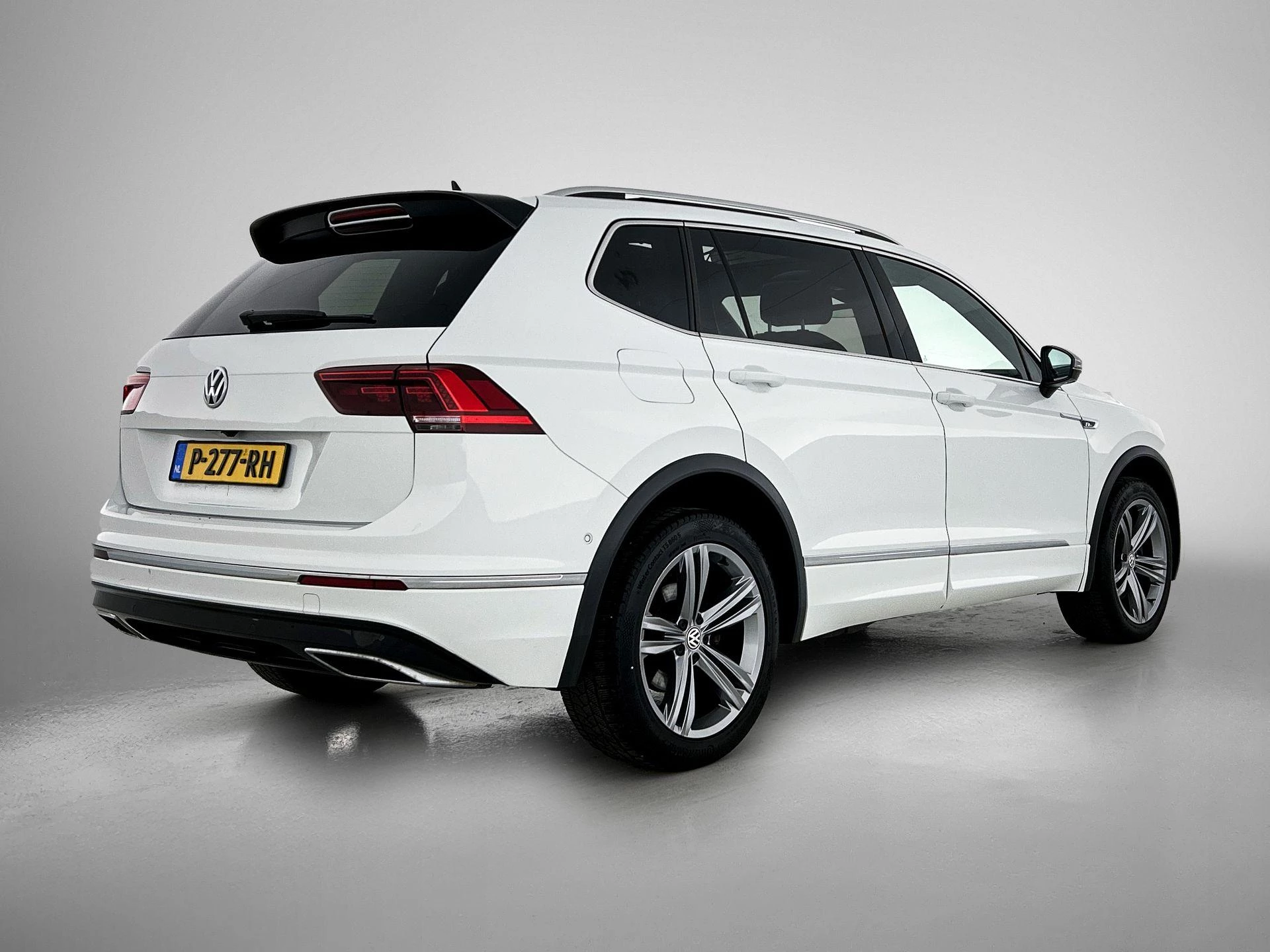 Volkswagen-Tiguan Allspace-image-3