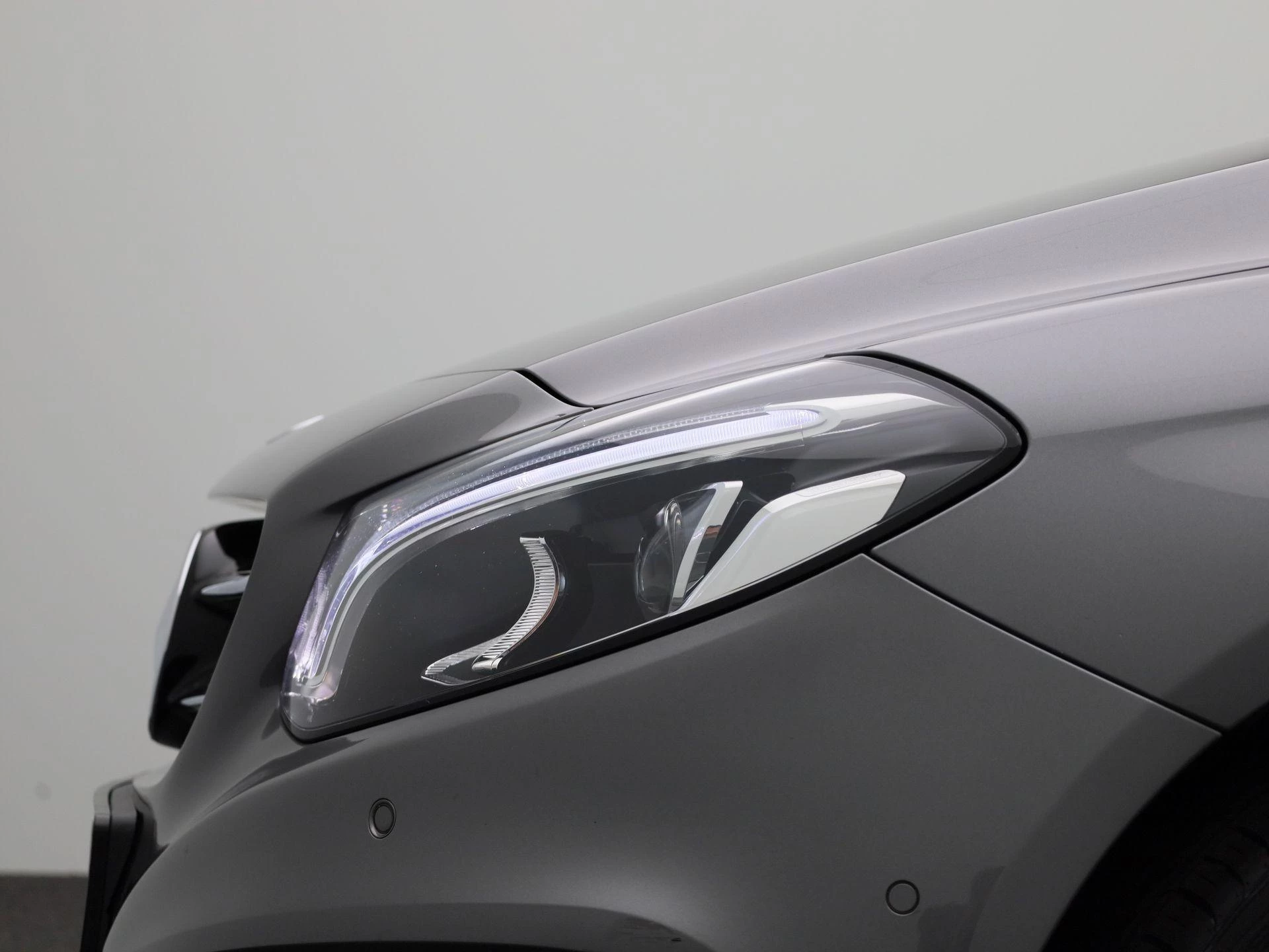 Mercedes-Benz-B-Klasse-image-14