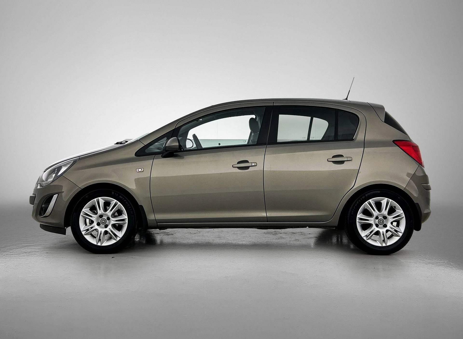 Opel-Corsa-image-1