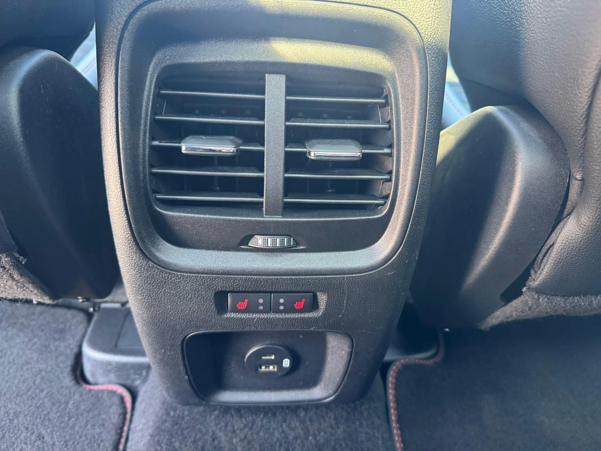 Ford-Kuga-image-30