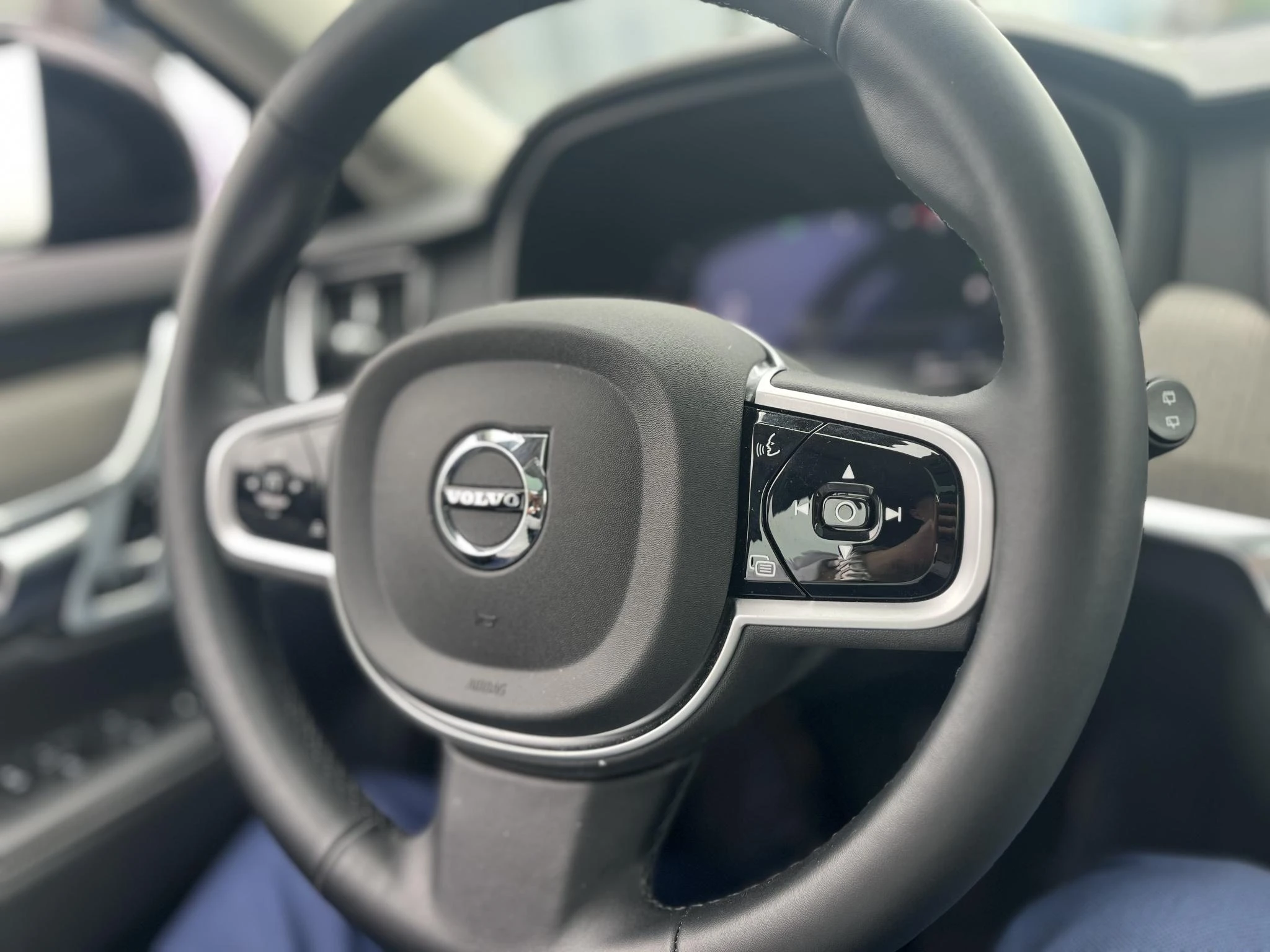 Volvo-V90-image-22