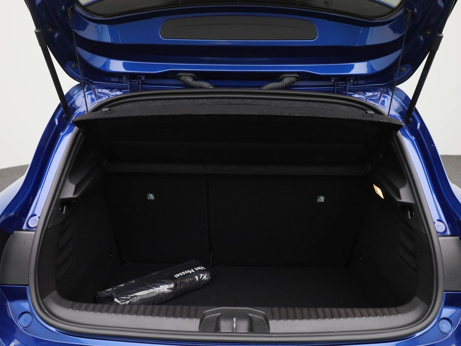 Renault-Clio-image-13