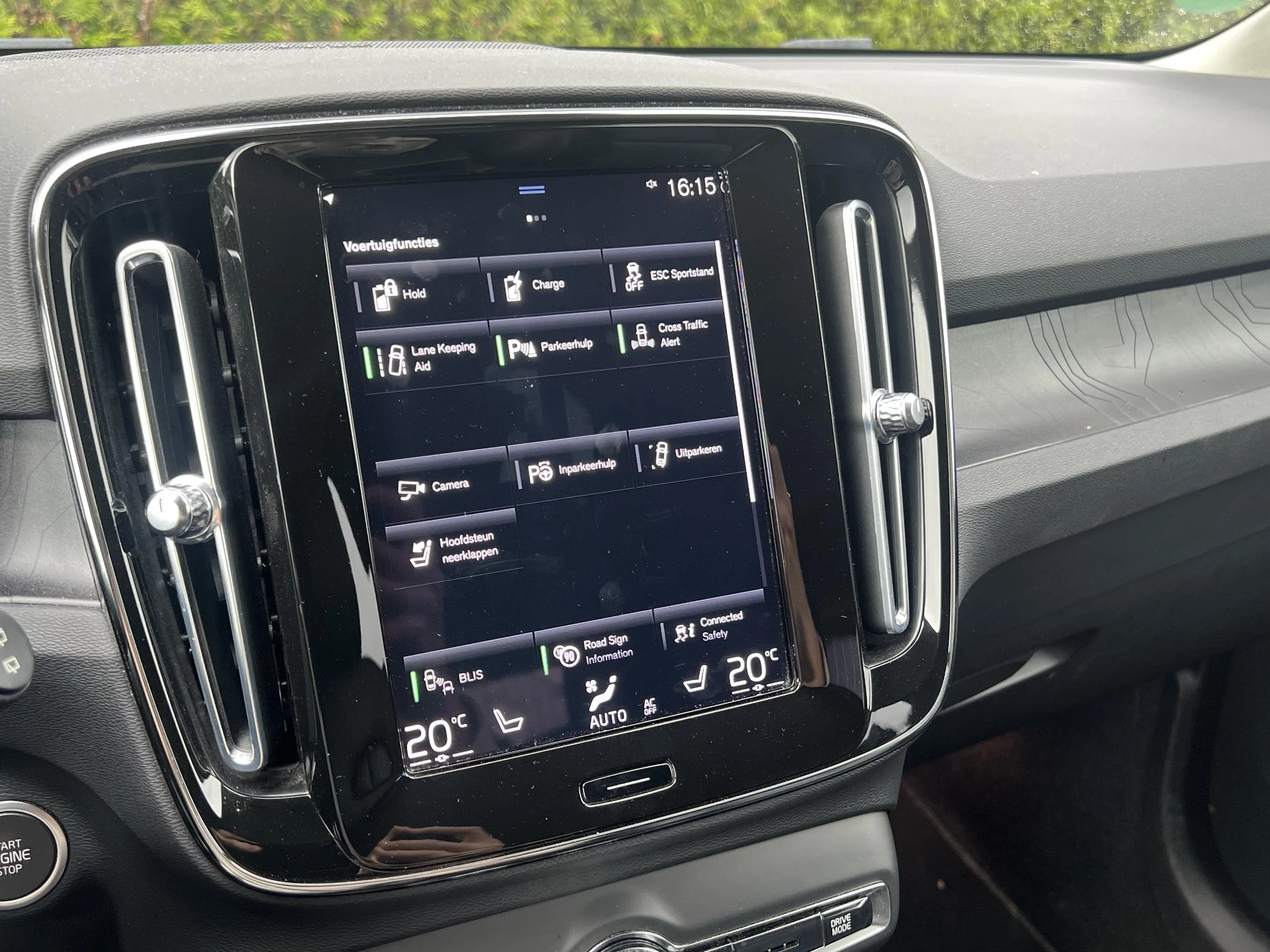Volvo XC40 T4 Plug-in Hybrid Plus Bright Aut.