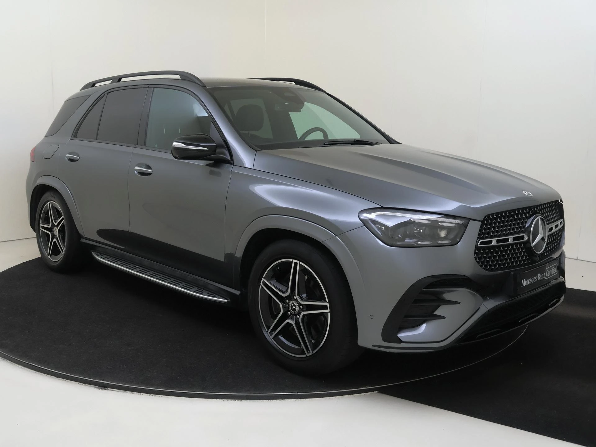 Mercedes-Benz-GLE-image-1