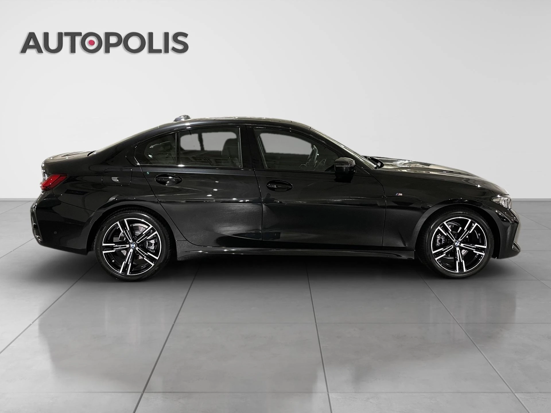 BMW-Série 3-image-17