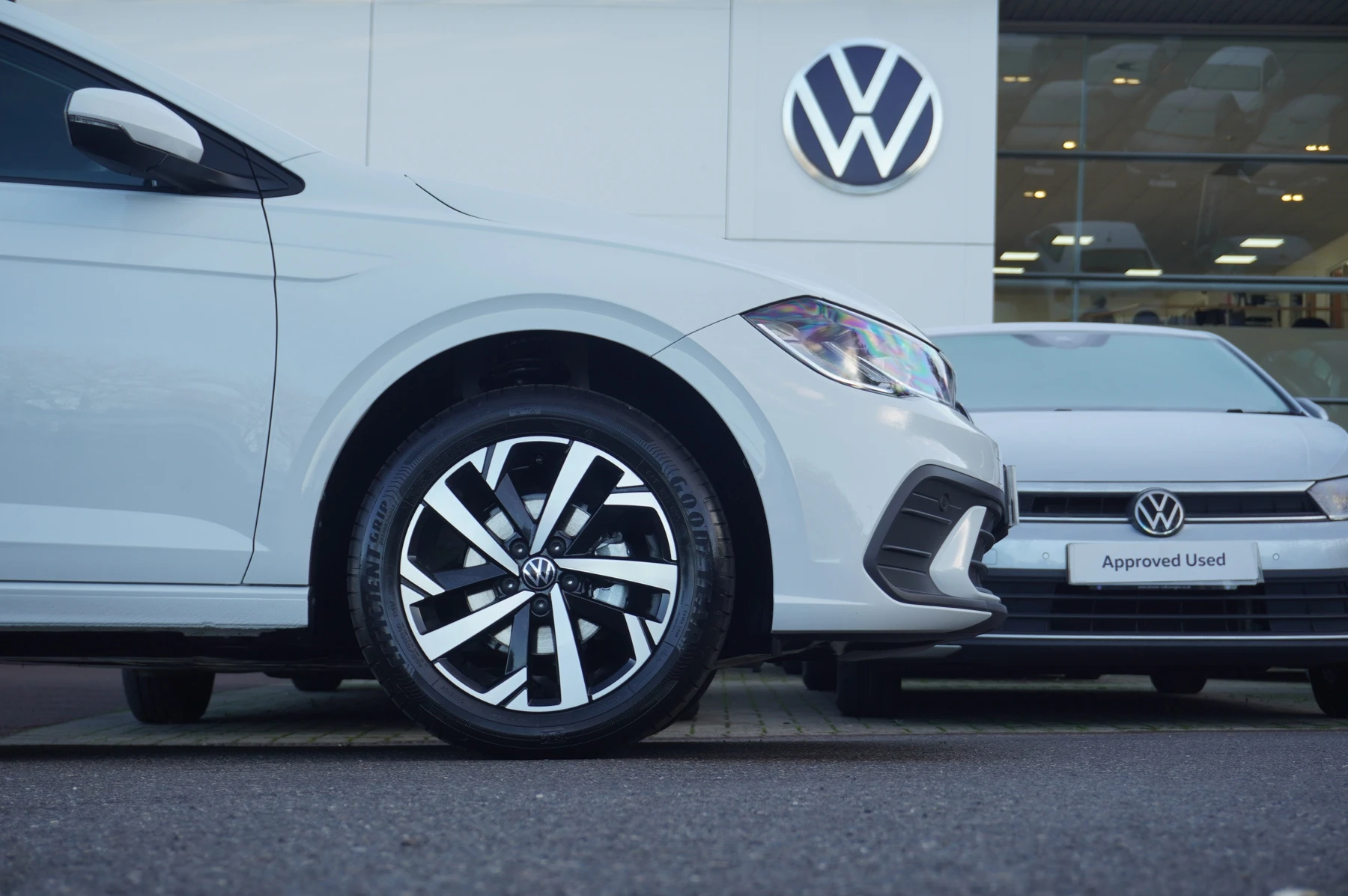 Volkswagen-Polo-image-22