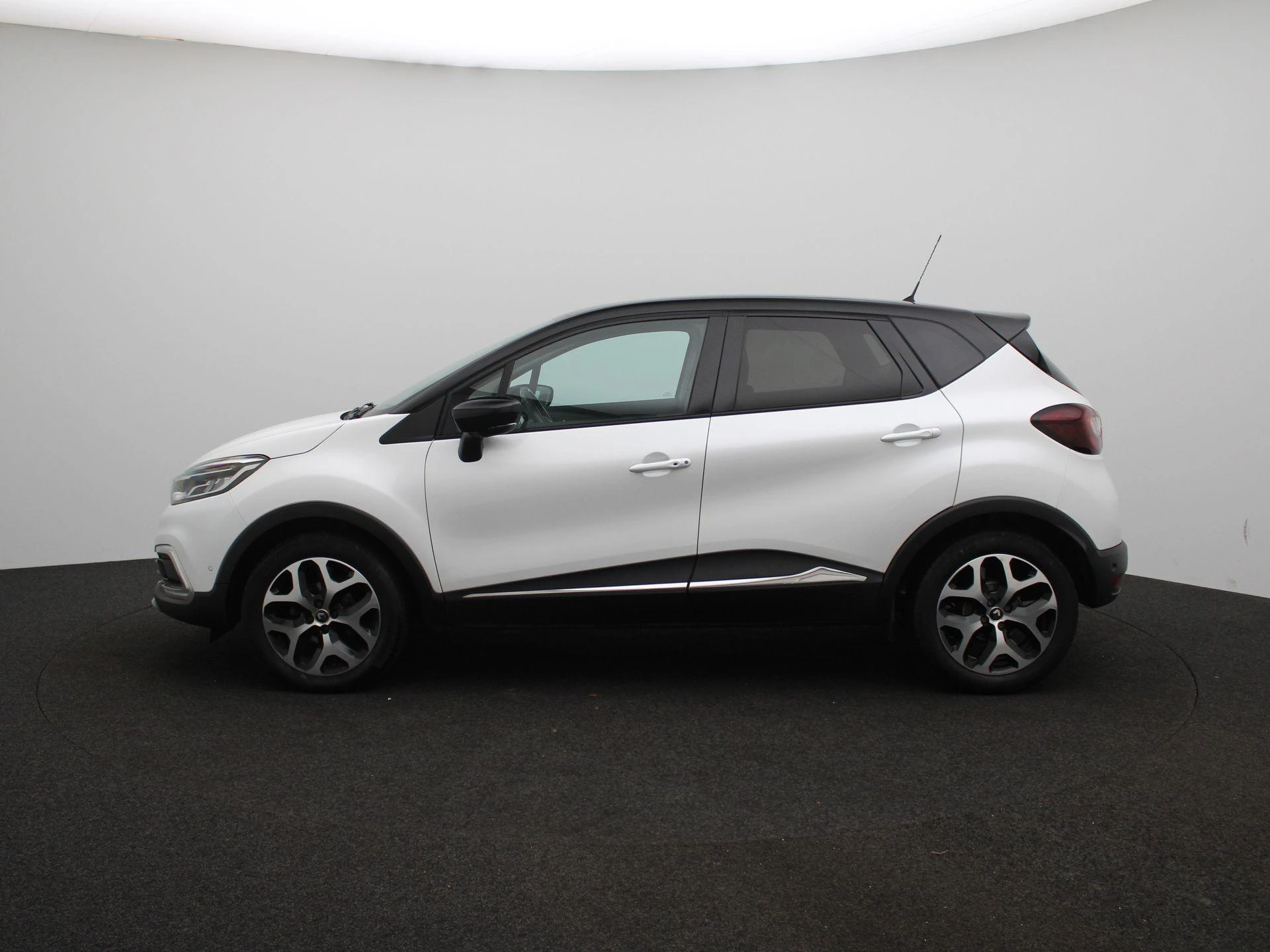 Renault-Captur-image-3