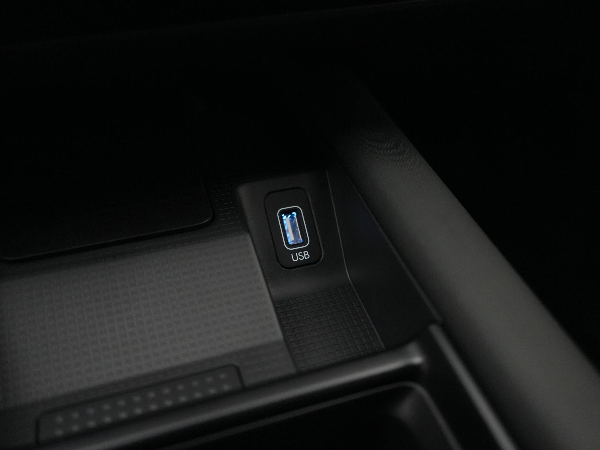 Hyundai-IONIQ 6-image-19