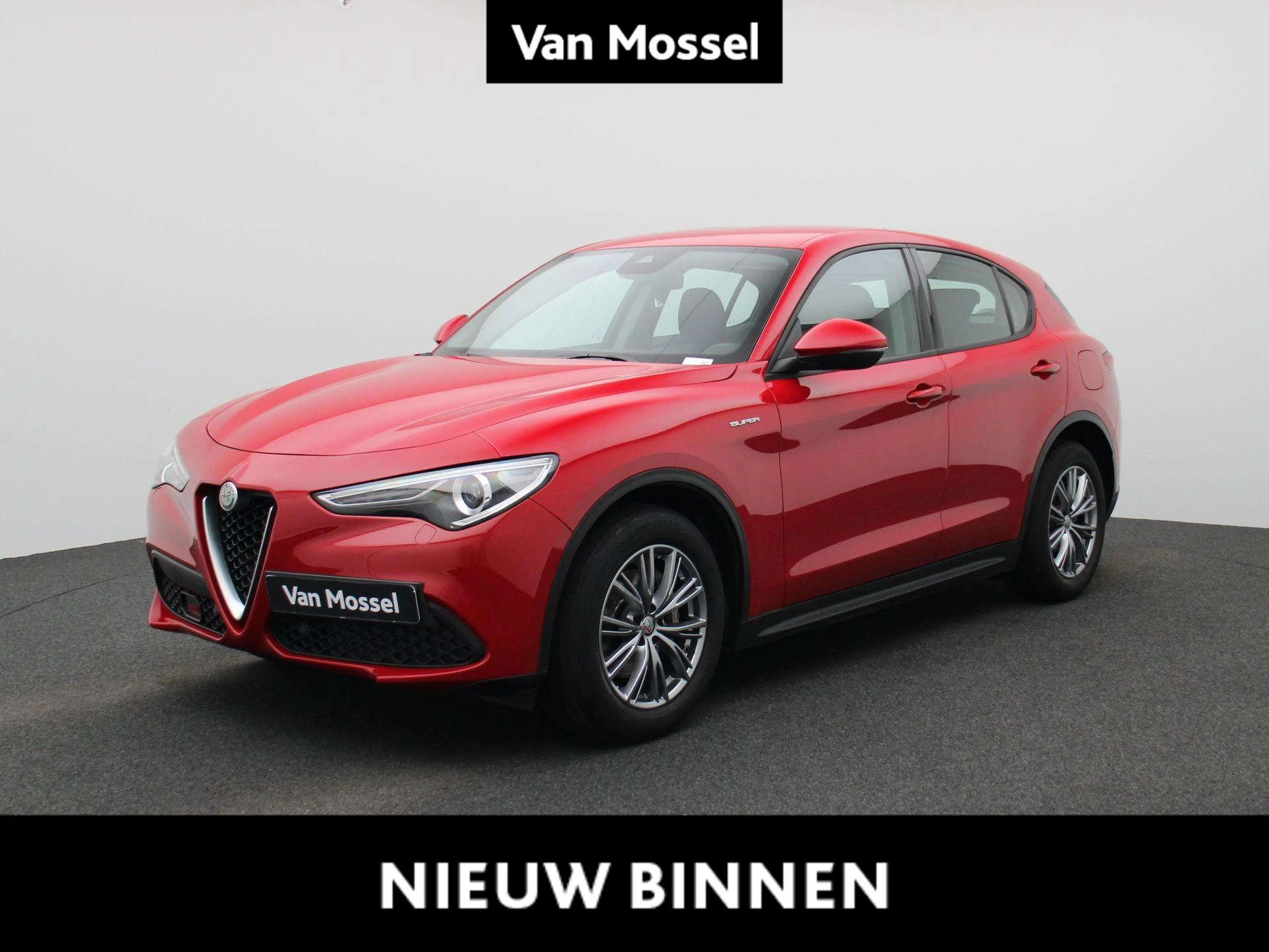 Alfa Romeo-Stelvio-image-0