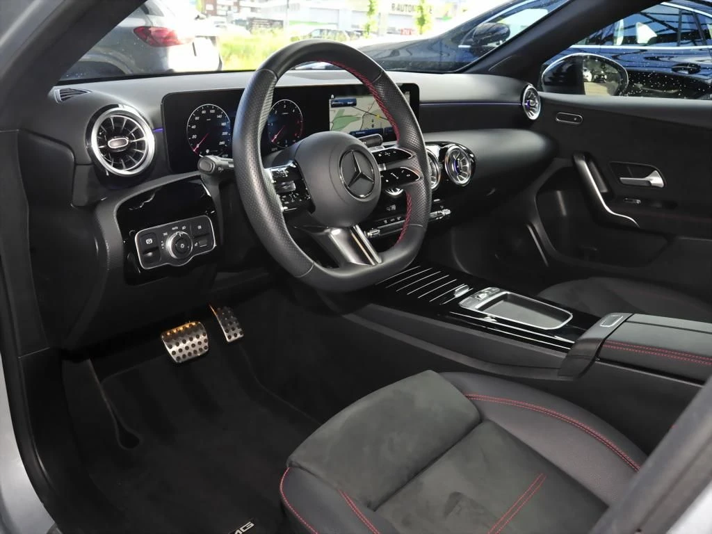 Mercedes-Benz-A-Klasse 200 d-image-8