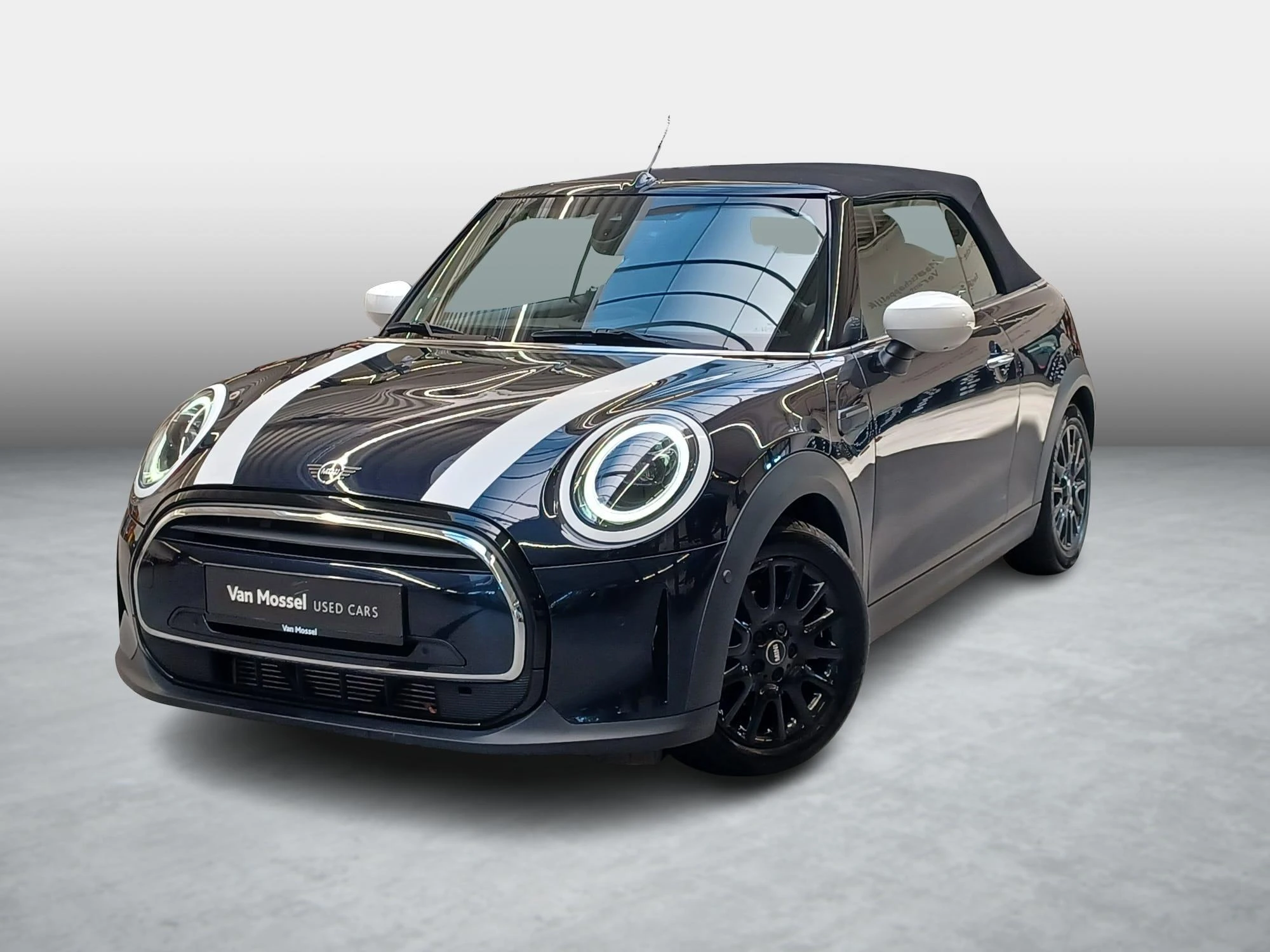 MINI-Cooper Cabrio-image-1