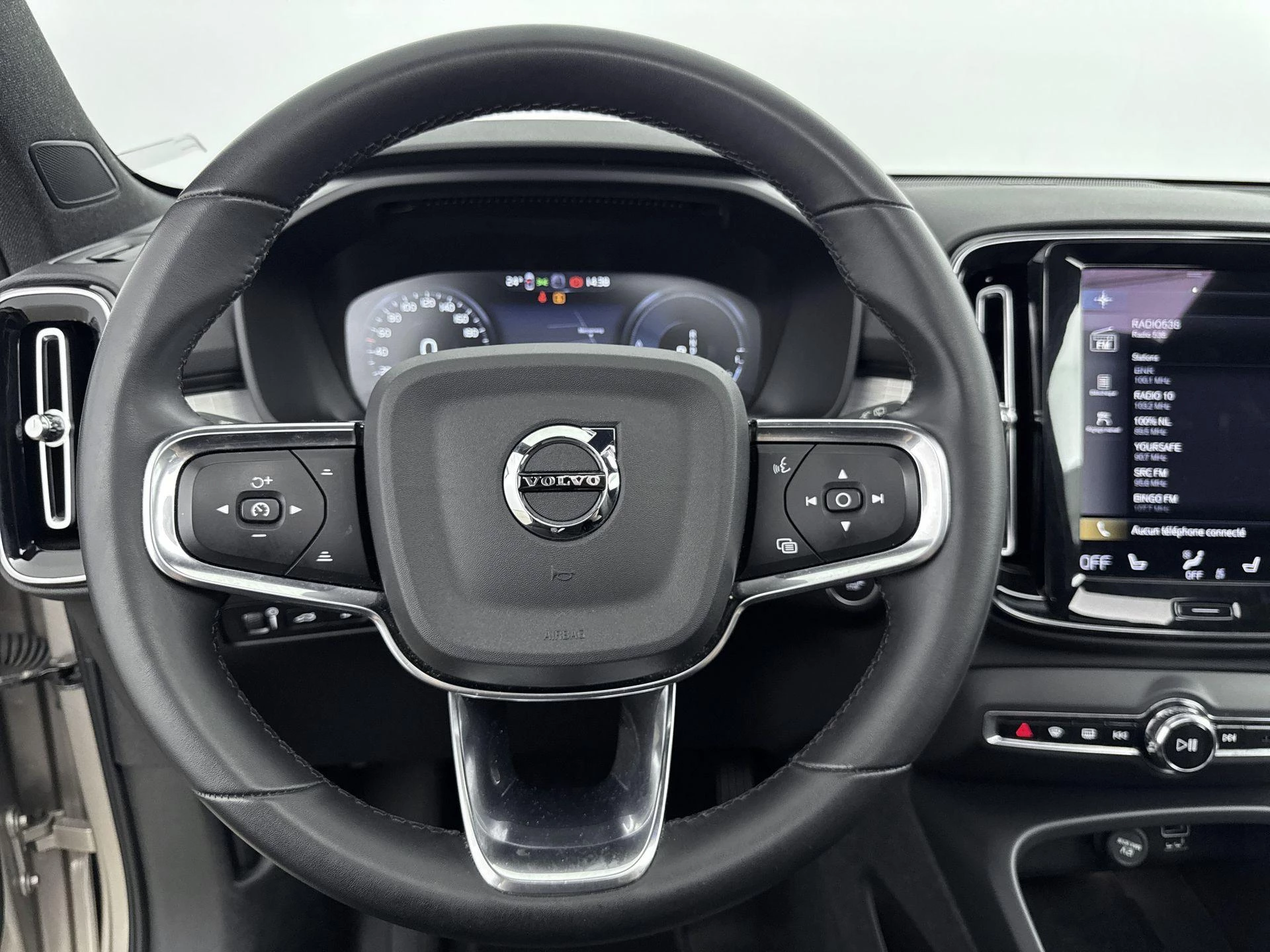 Volvo XC40 T4 Recharge Plus Dark