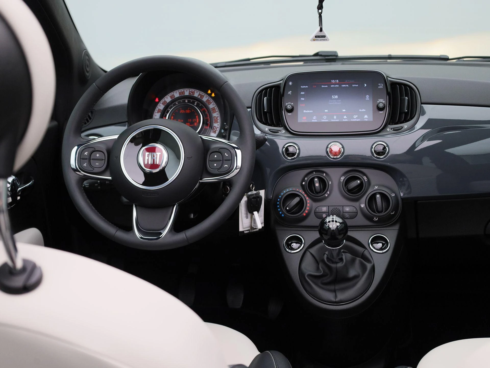 Fiat-500C-image-6