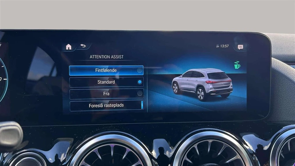 Mercedes-Benz-EQA-image-21