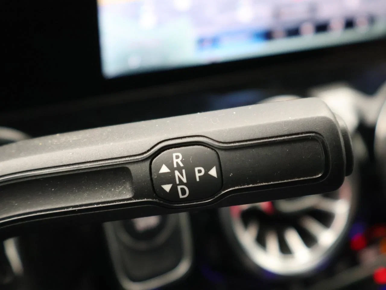 Mercedes-Benz-EQA-image-11