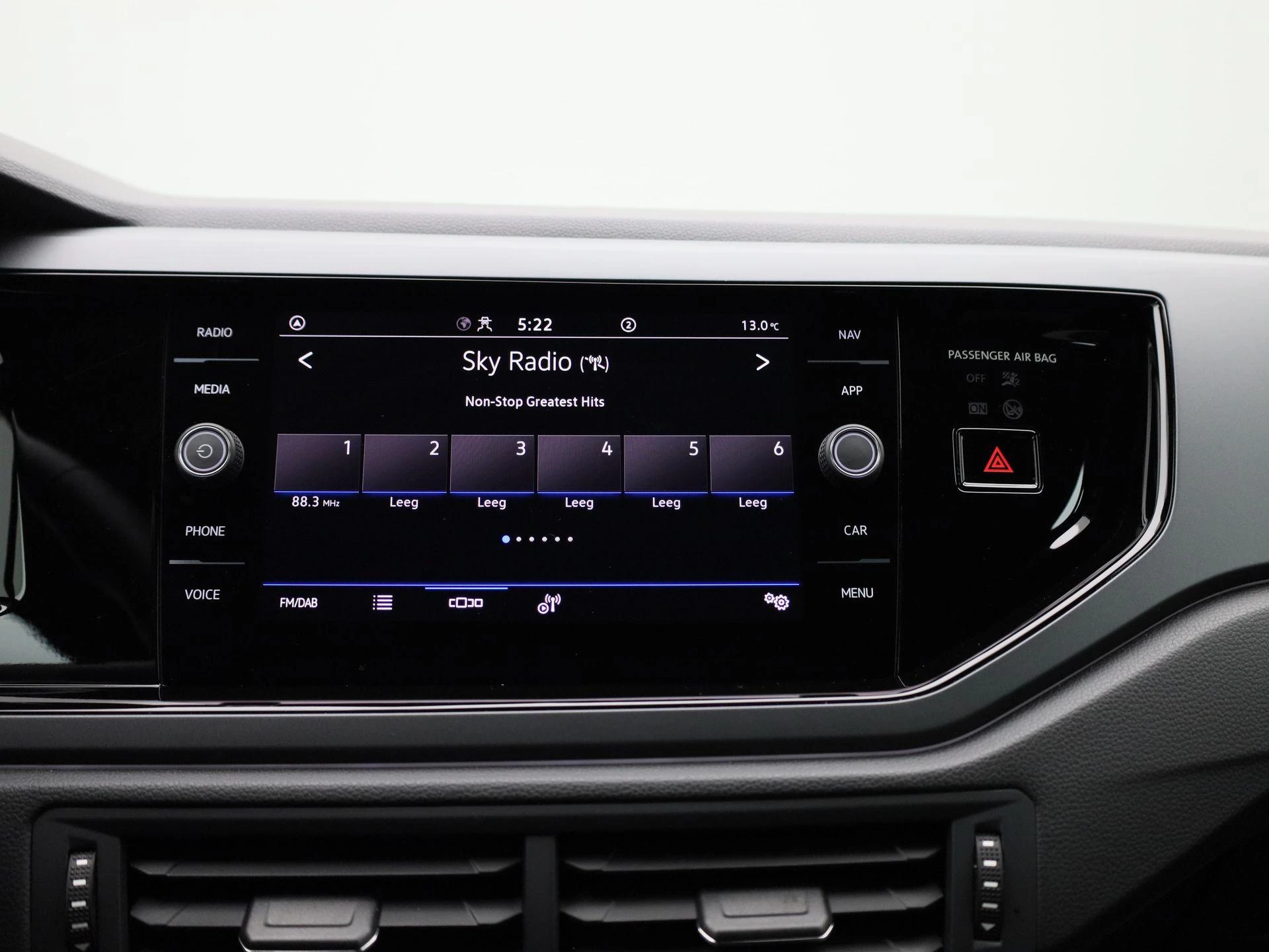 Volkswagen-Polo-image-15