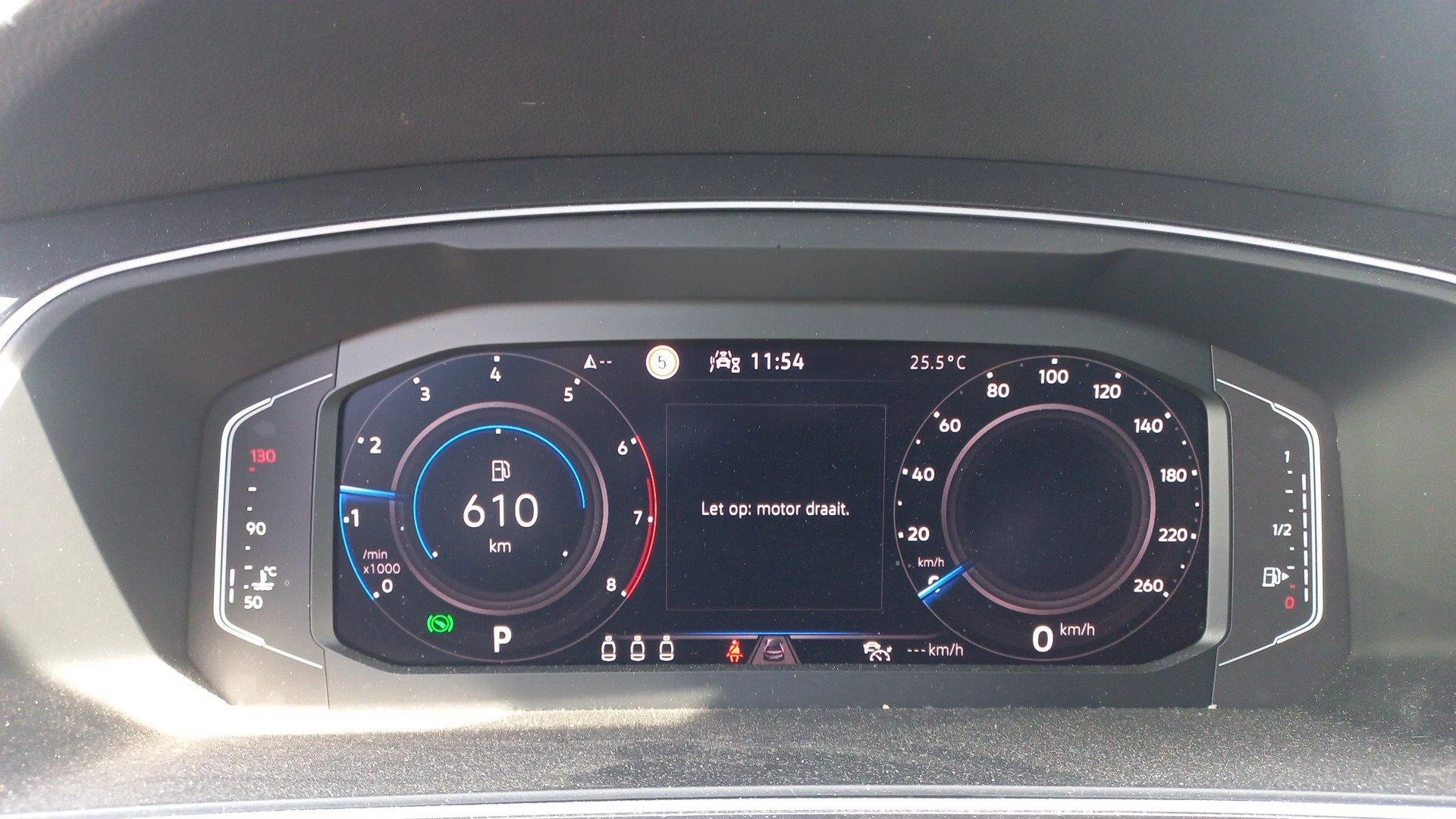Volkswagen-Tiguan-image-8