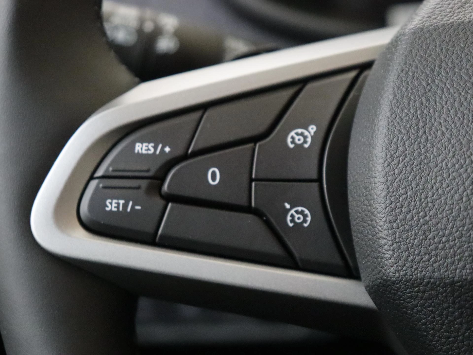 Dacia-Sandero-image-12