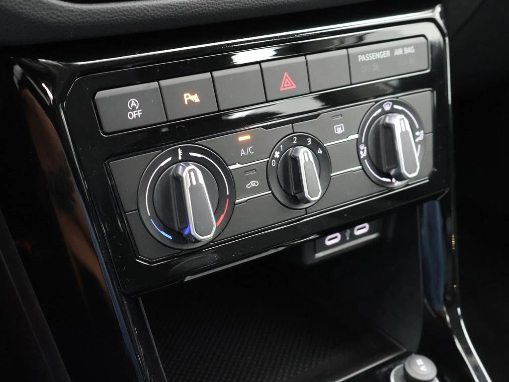 Volkswagen T-Cross T-Cross Life 1.0 TSI 70 kW (95 pk) 5 versnellingen manueel / DEMO