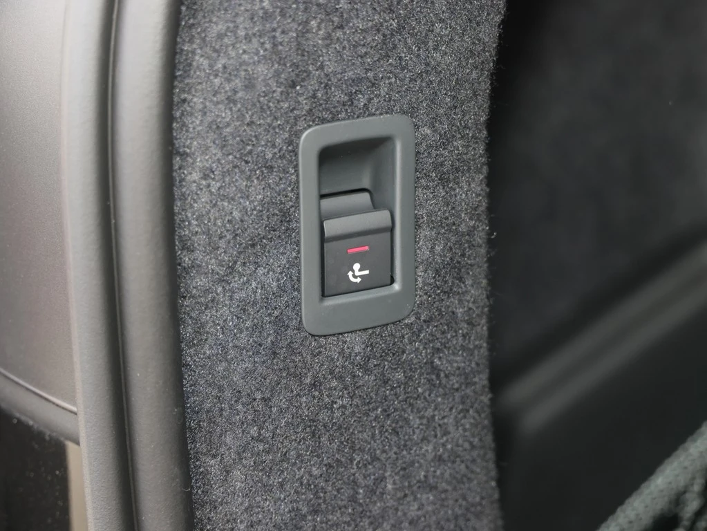 Audi-A6-image-18