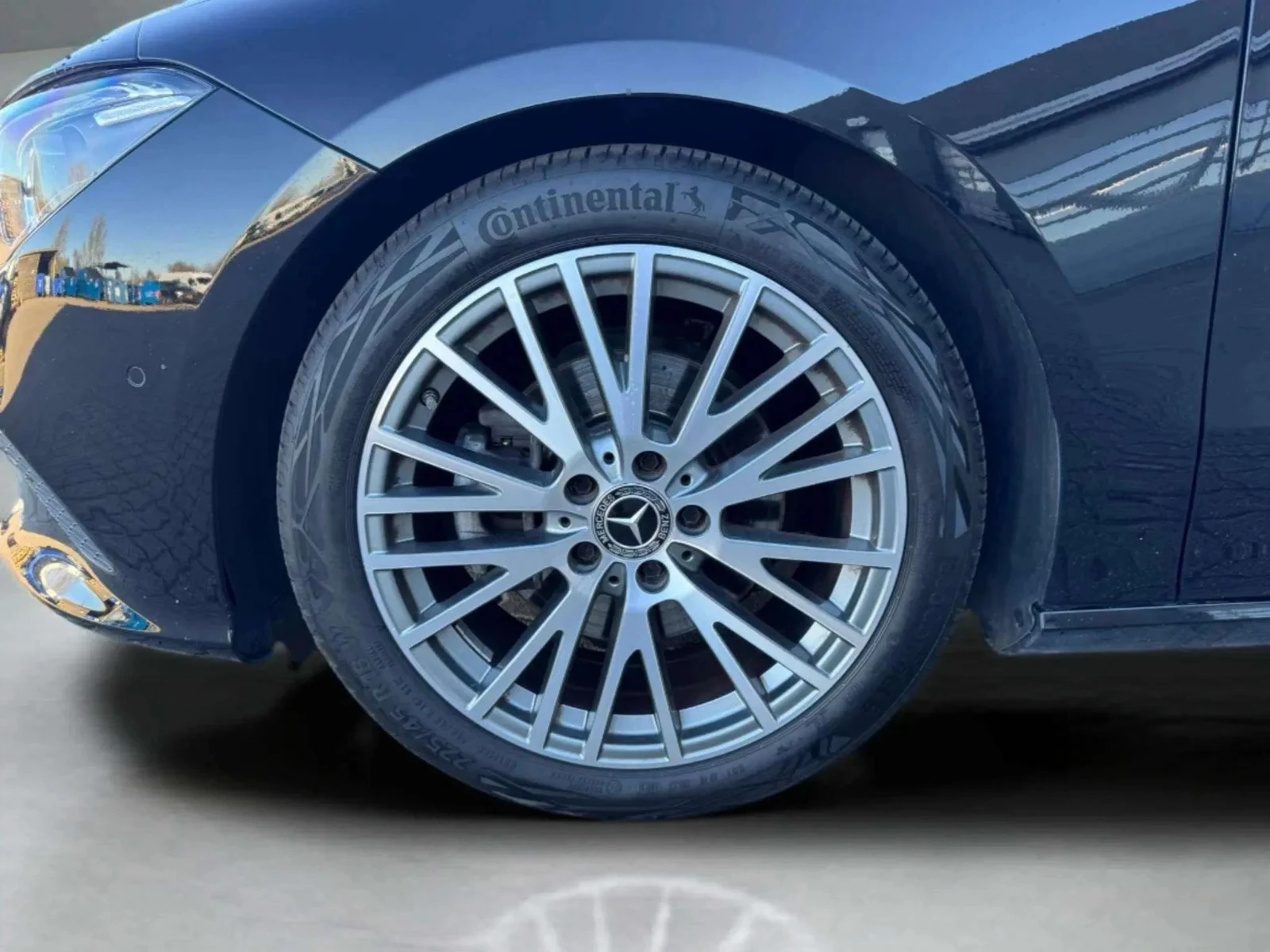 Mercedes-Benz-CLA-image-7