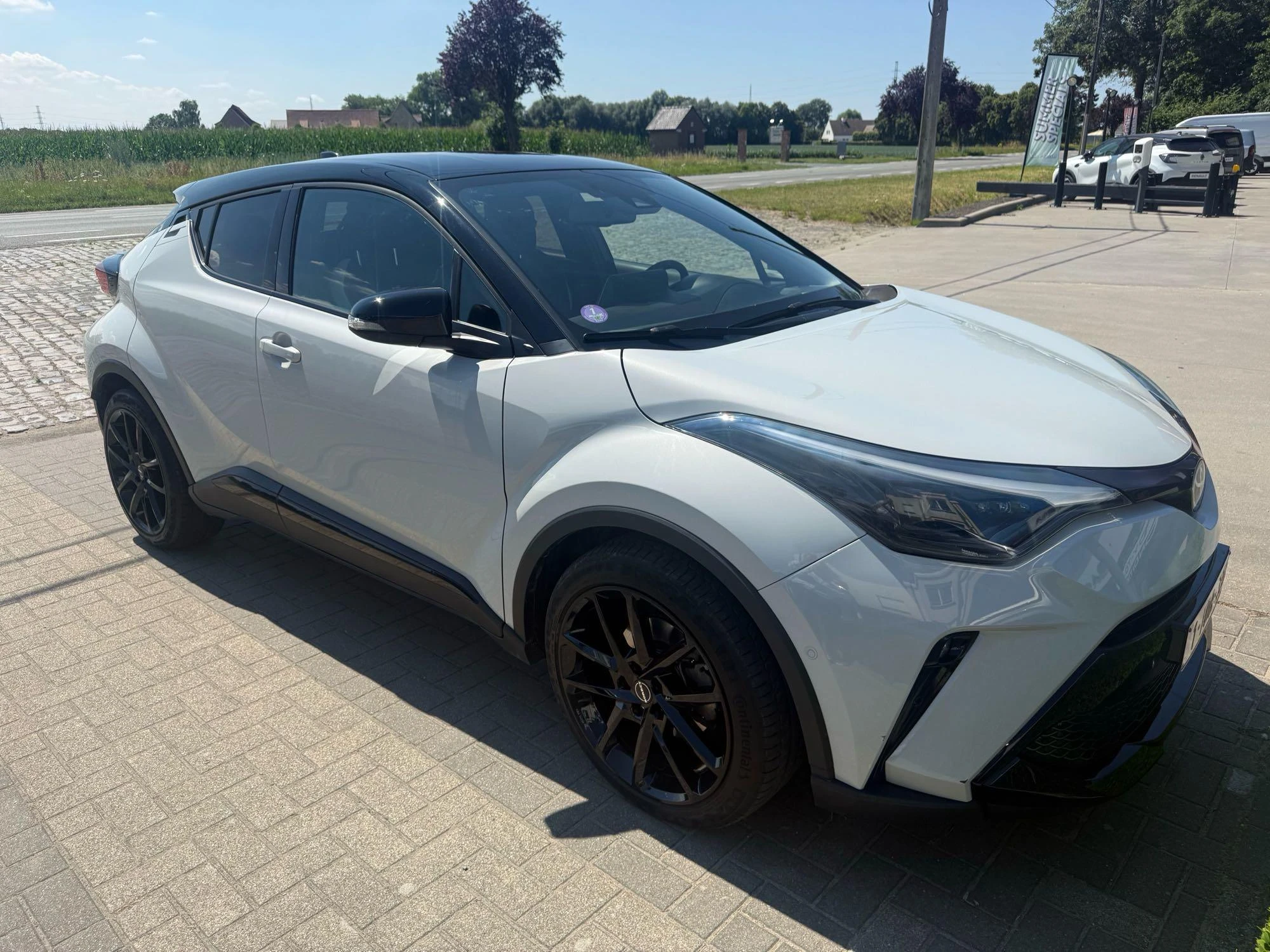 Toyota-C-HR-image-2