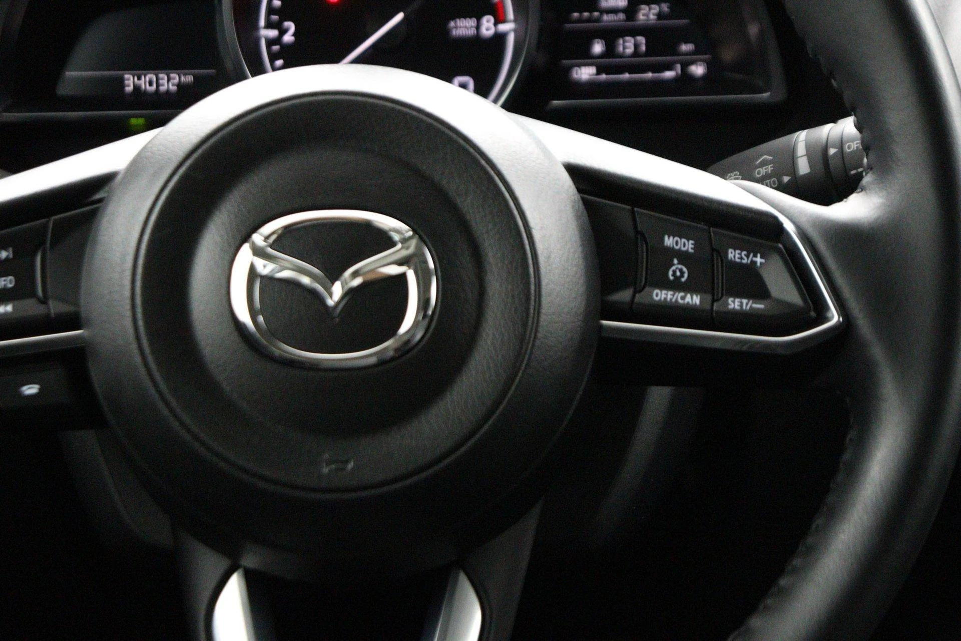 Mazda-2-image-17