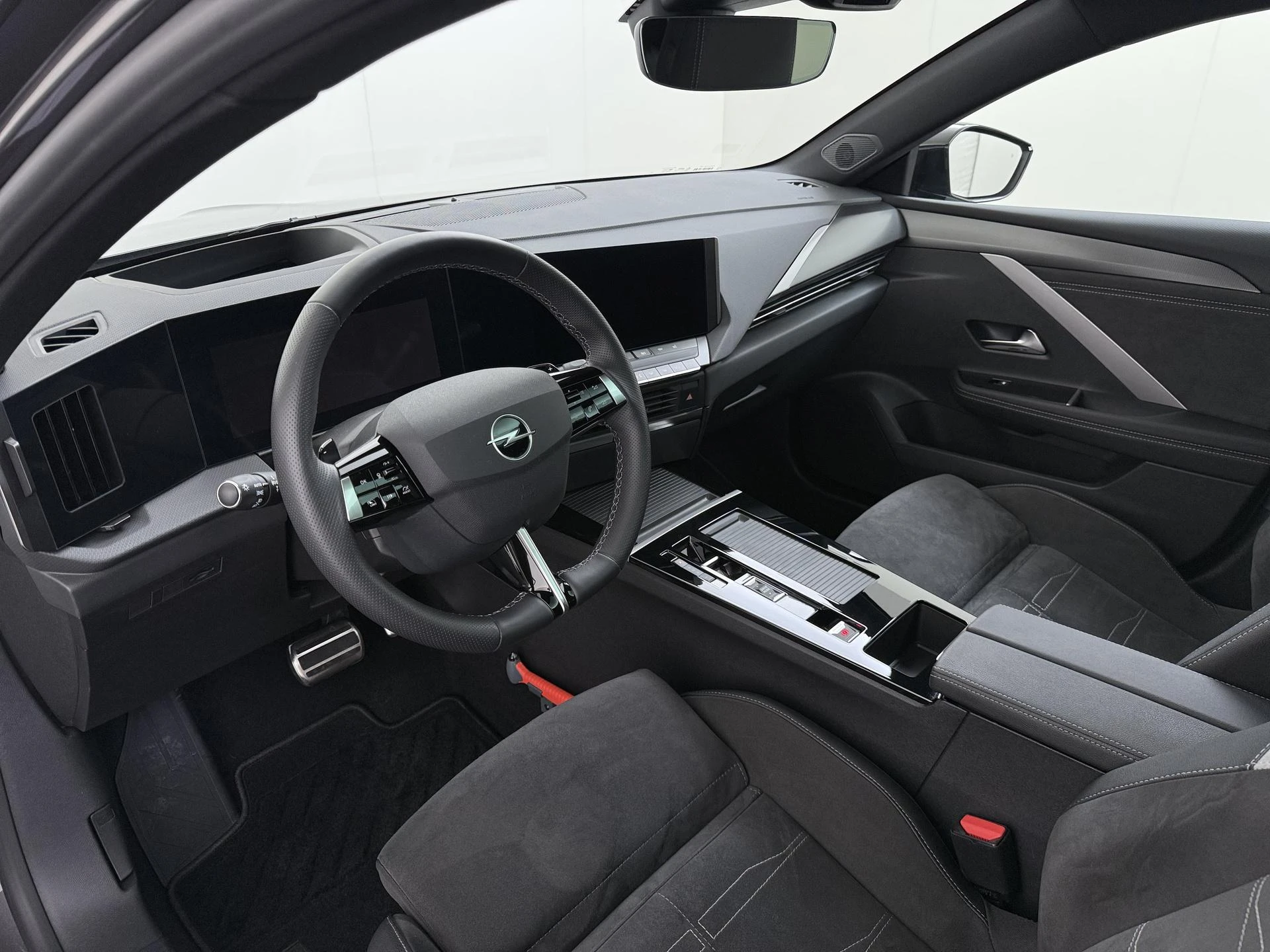 Opel-Astra-image-15