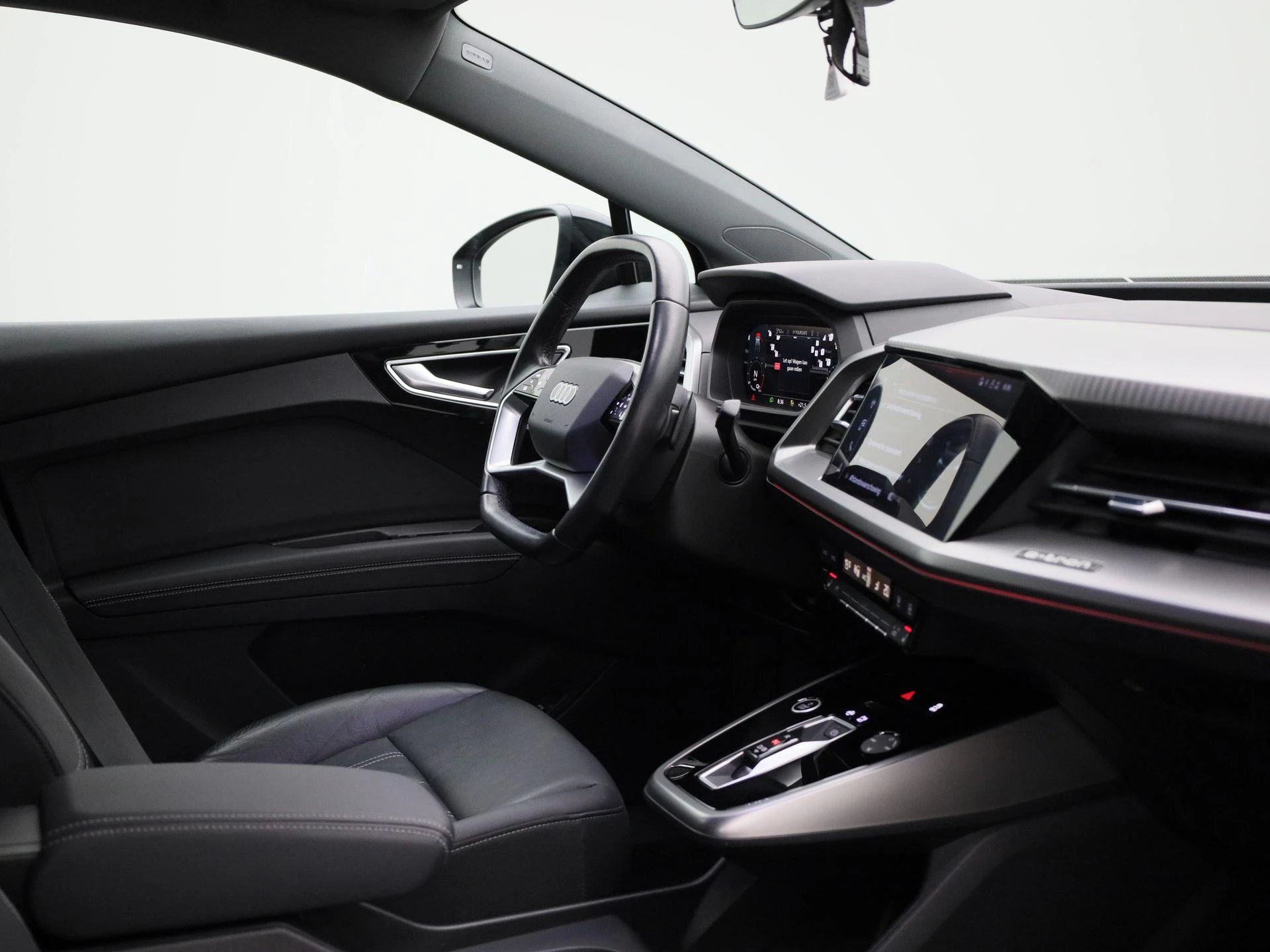 Audi-Q4 e-tron-image-36