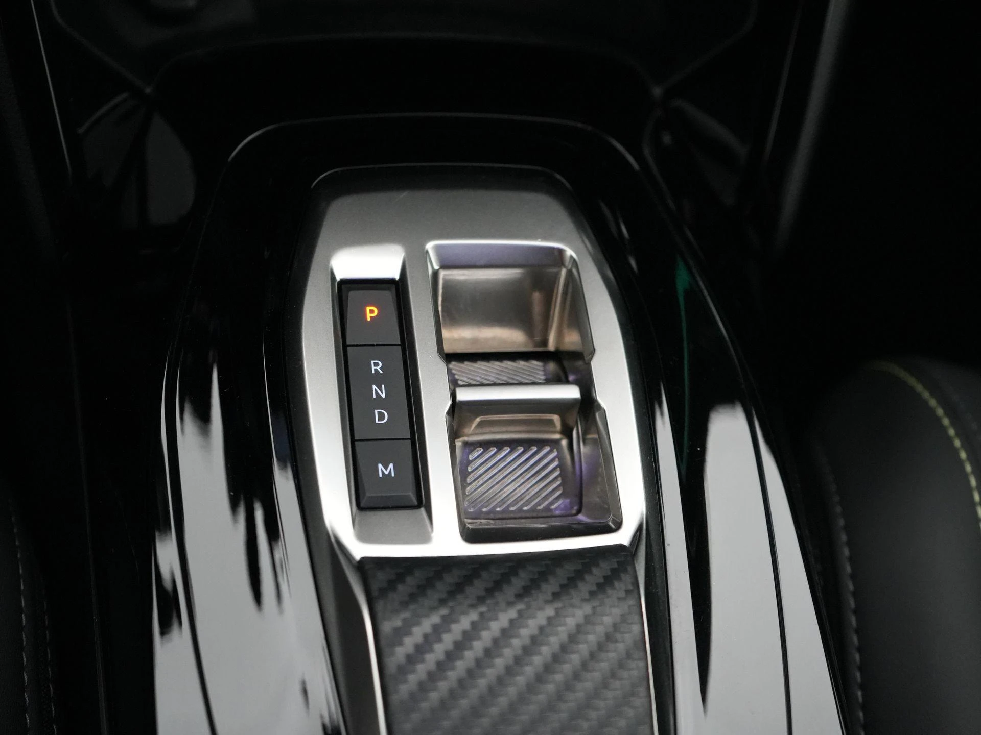Peugeot-208-image-9
