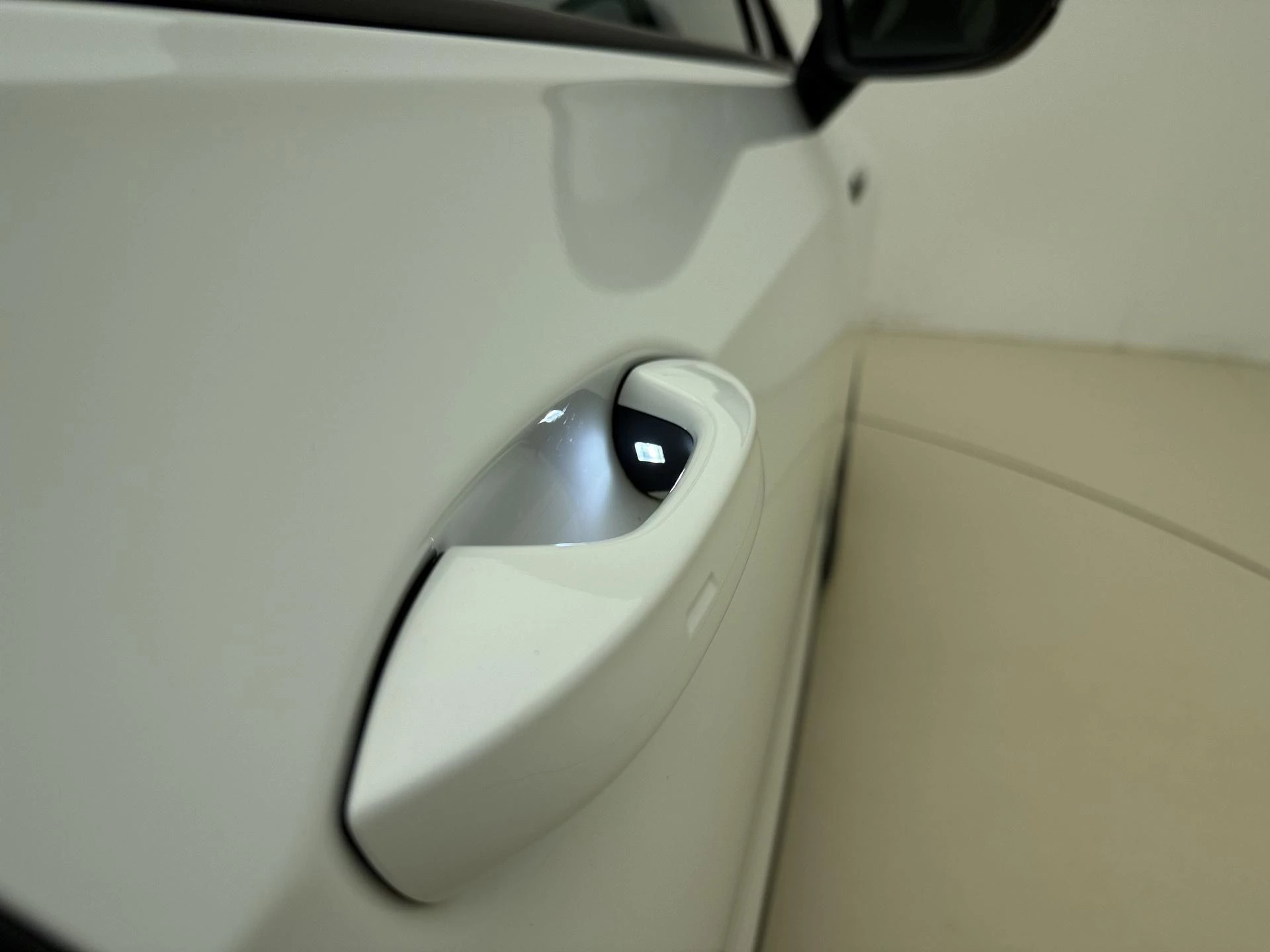 Volkswagen-Golf-image-4