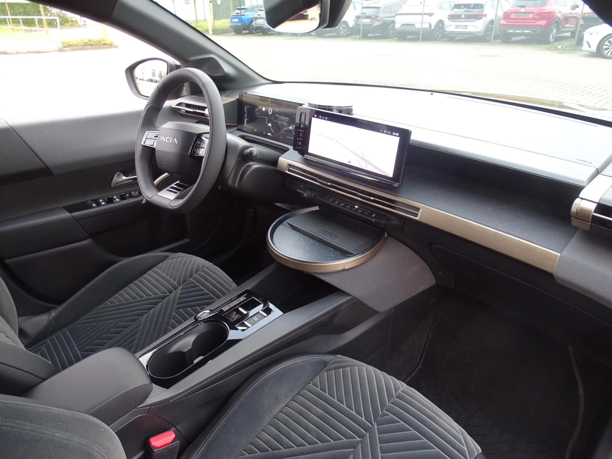 Lancia-Ypsilon-image-16