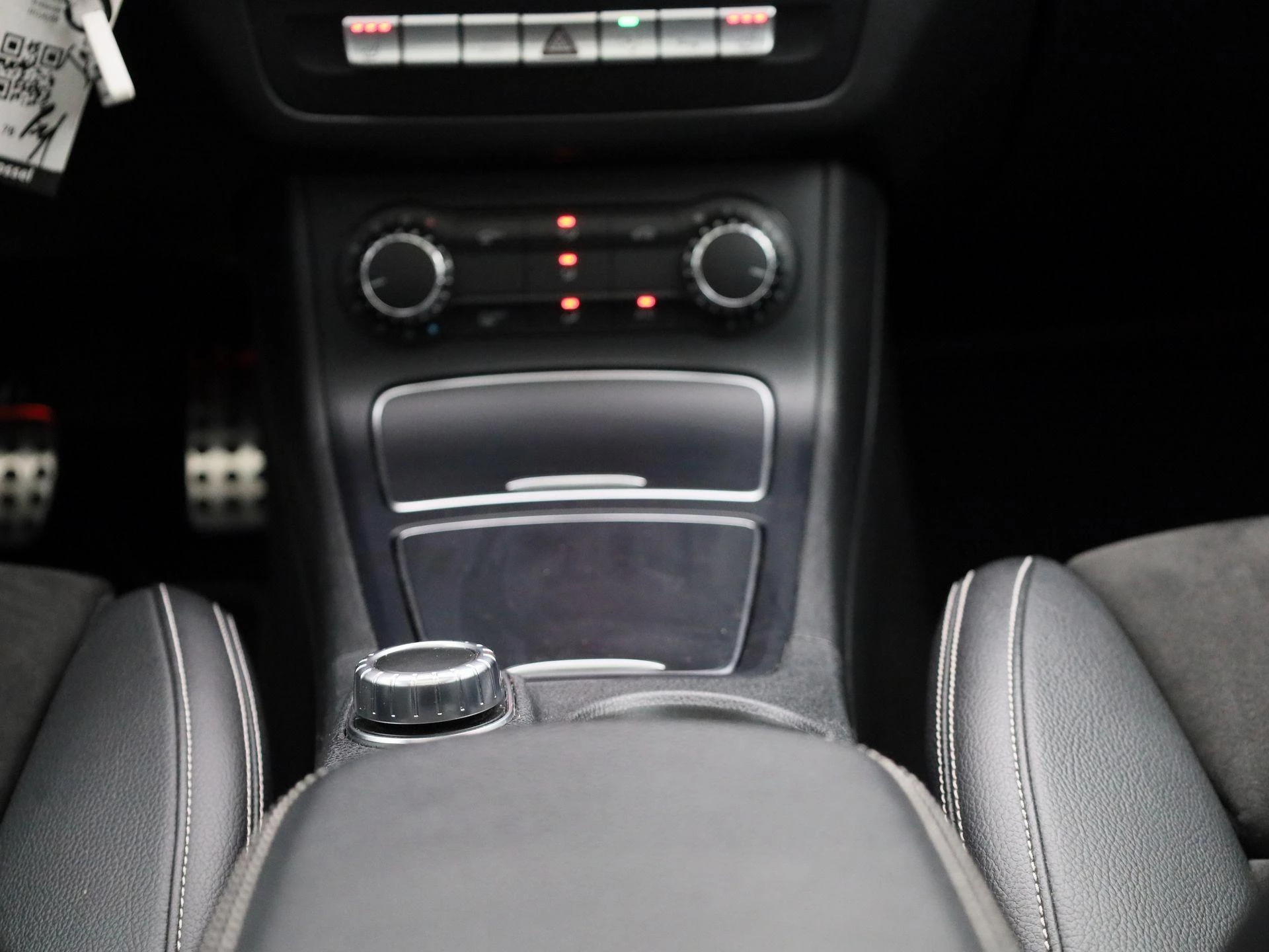 Mercedes-Benz-B-Klasse-image-9