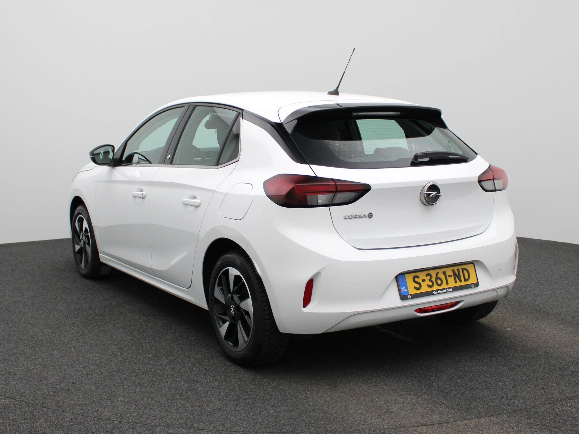 Opel-Corsa-e-image-1