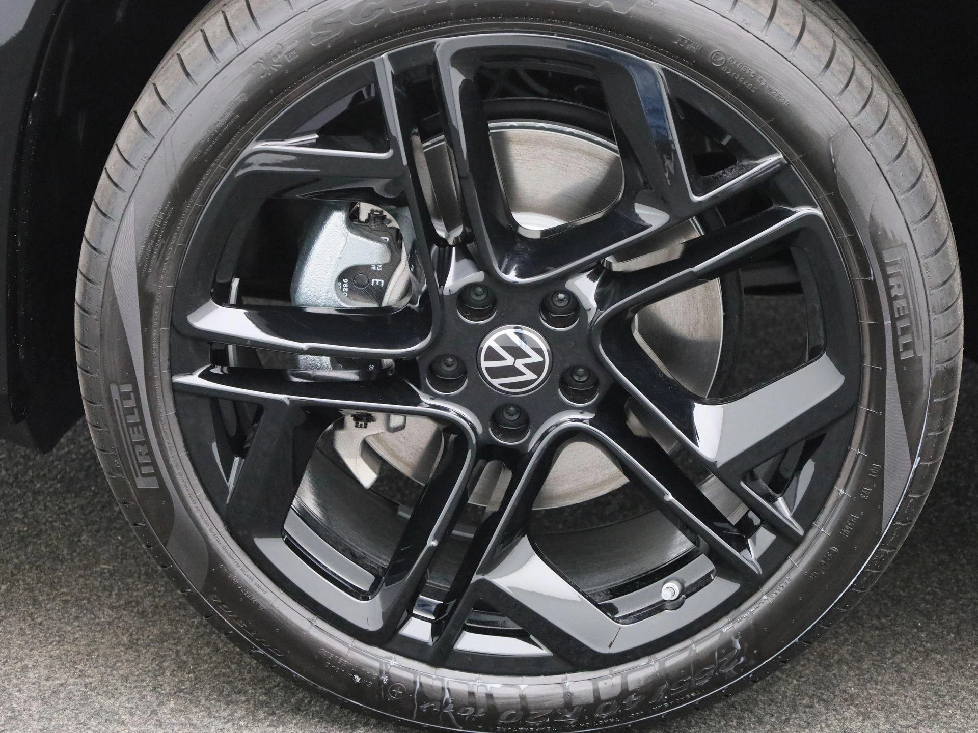 Volkswagen Tayron 1.5 eHybrid R-Line Edition 204 PK|