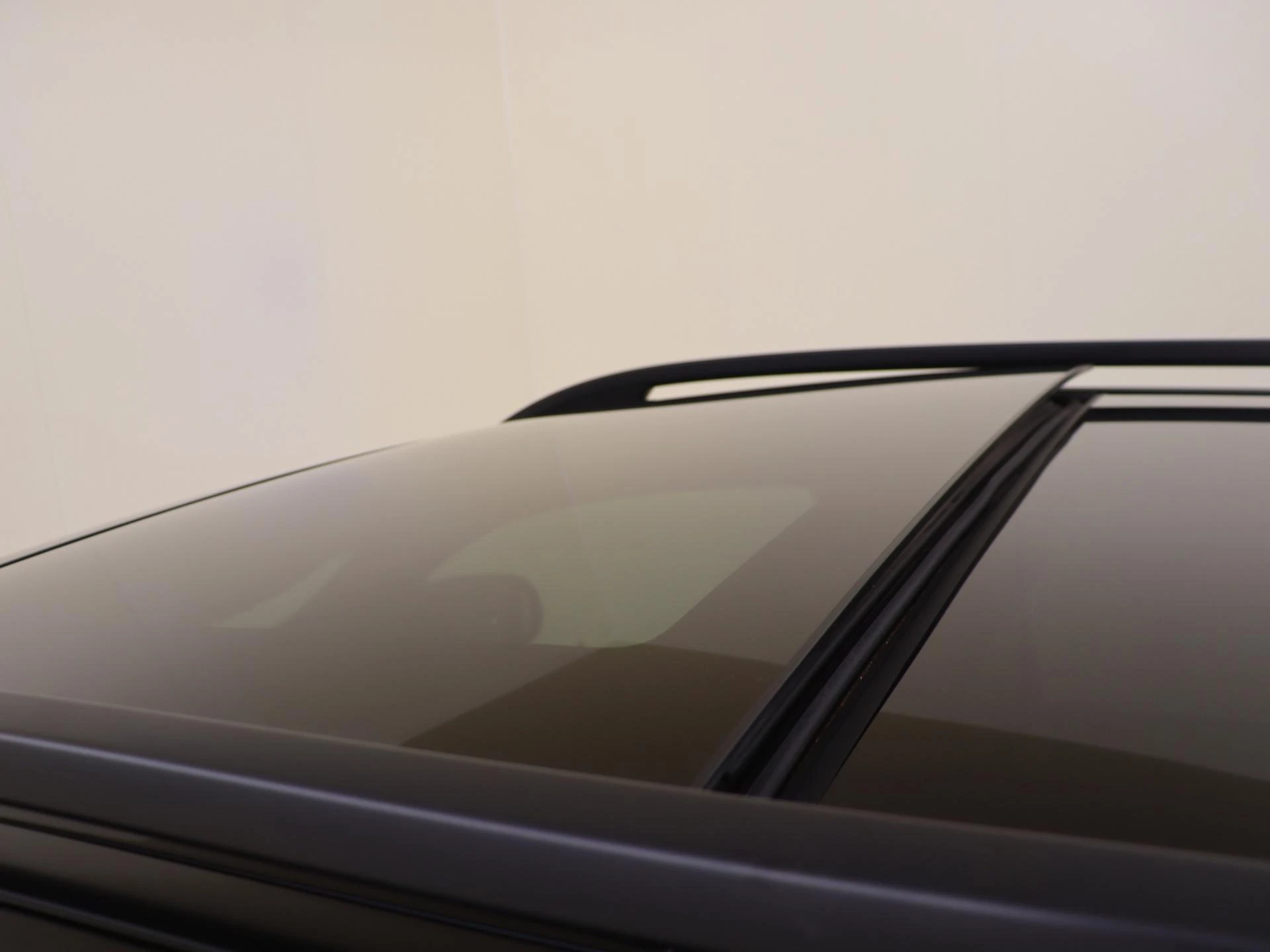 Mercedes-Benz-GLE-image-38
