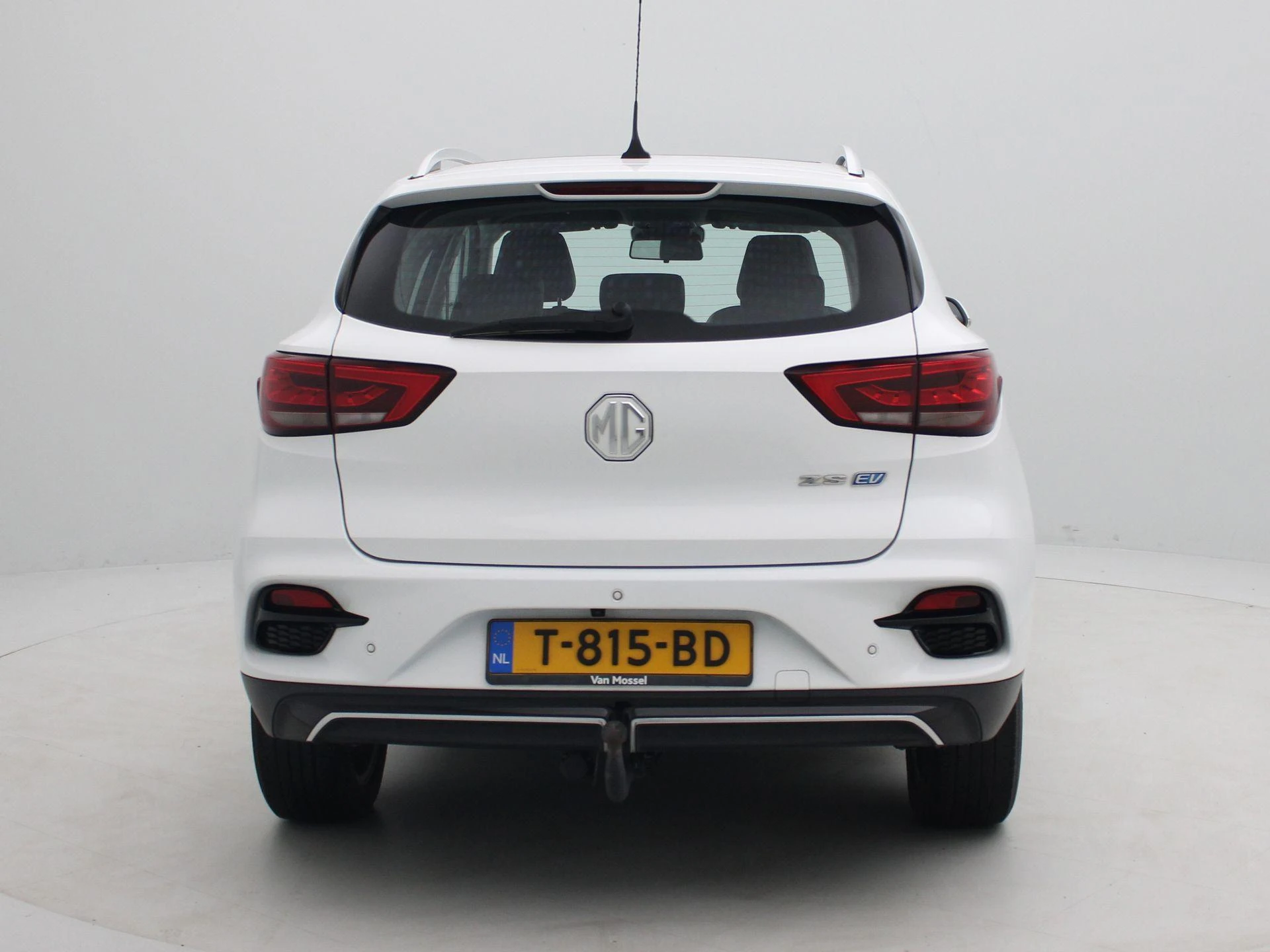 MG-ZS EV-image-4