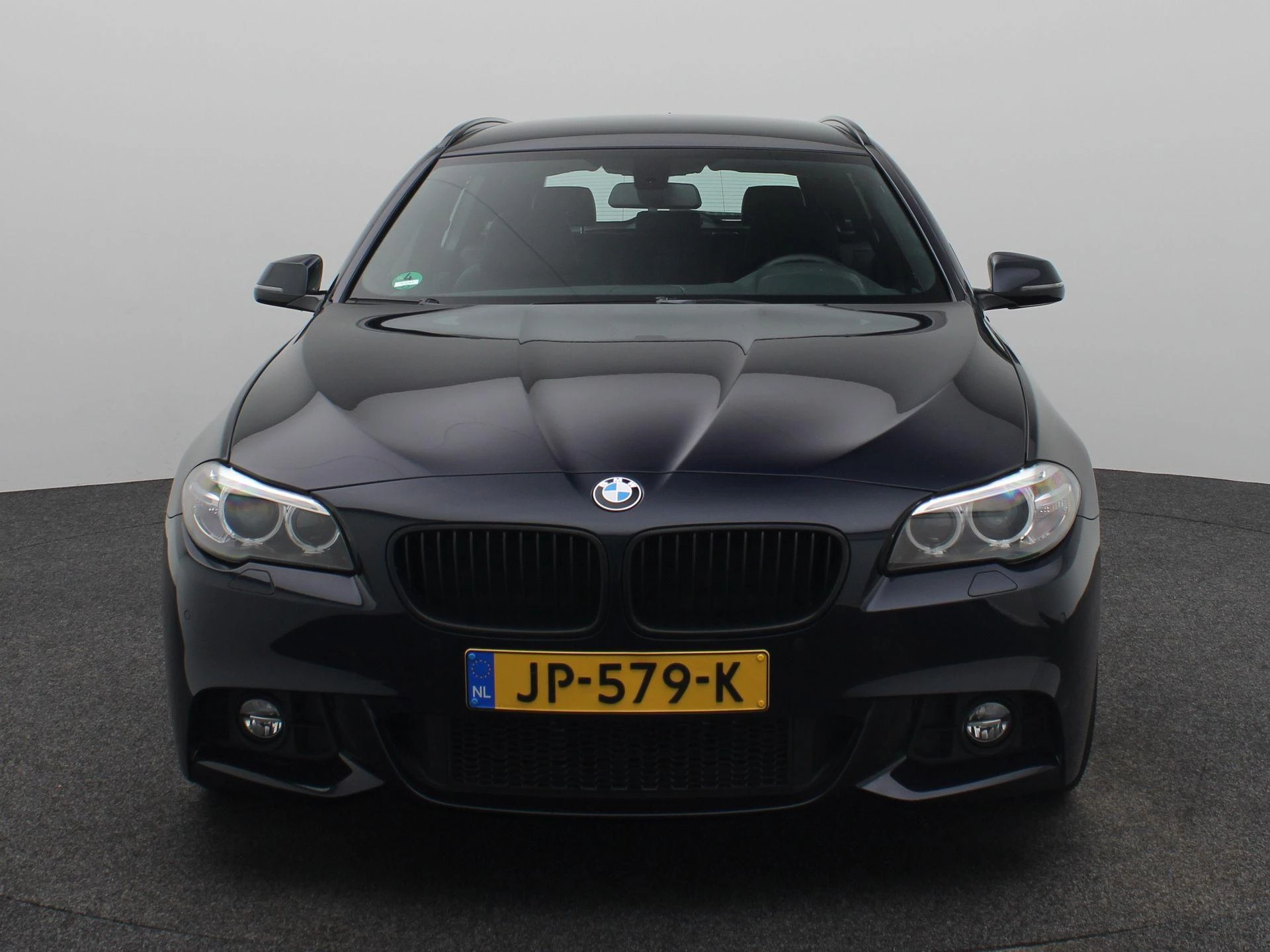 BMW-5 Serie-image-3
