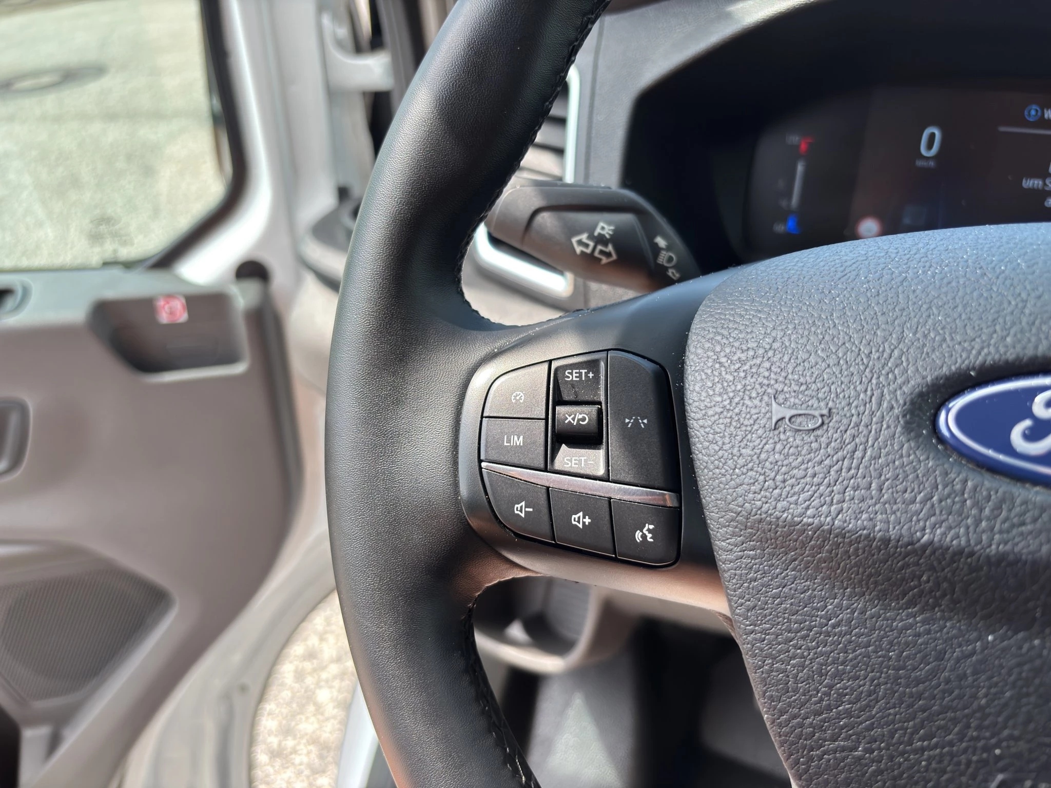 Ford-Transit-image-17