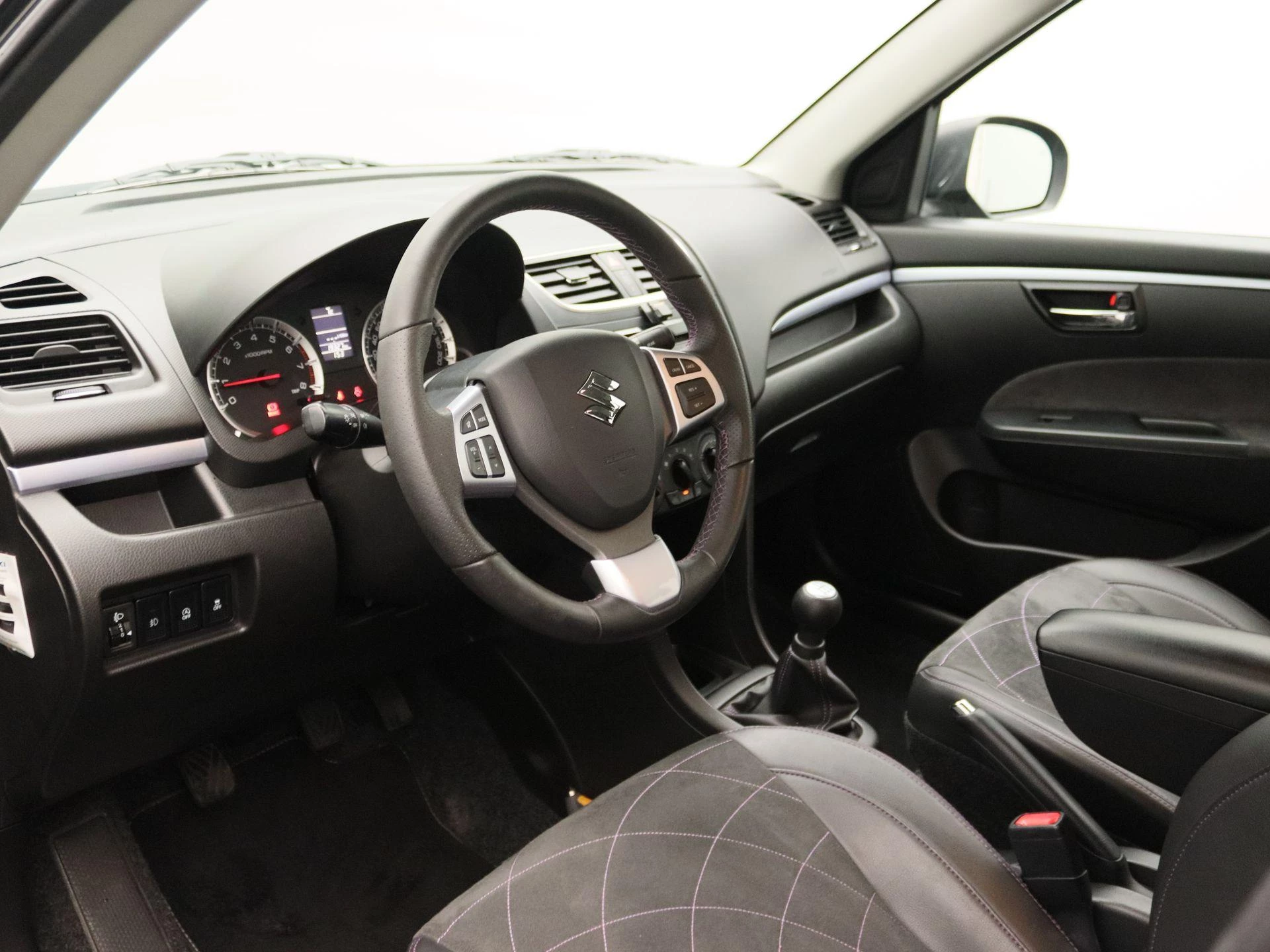Suzuki-Swift-image-26